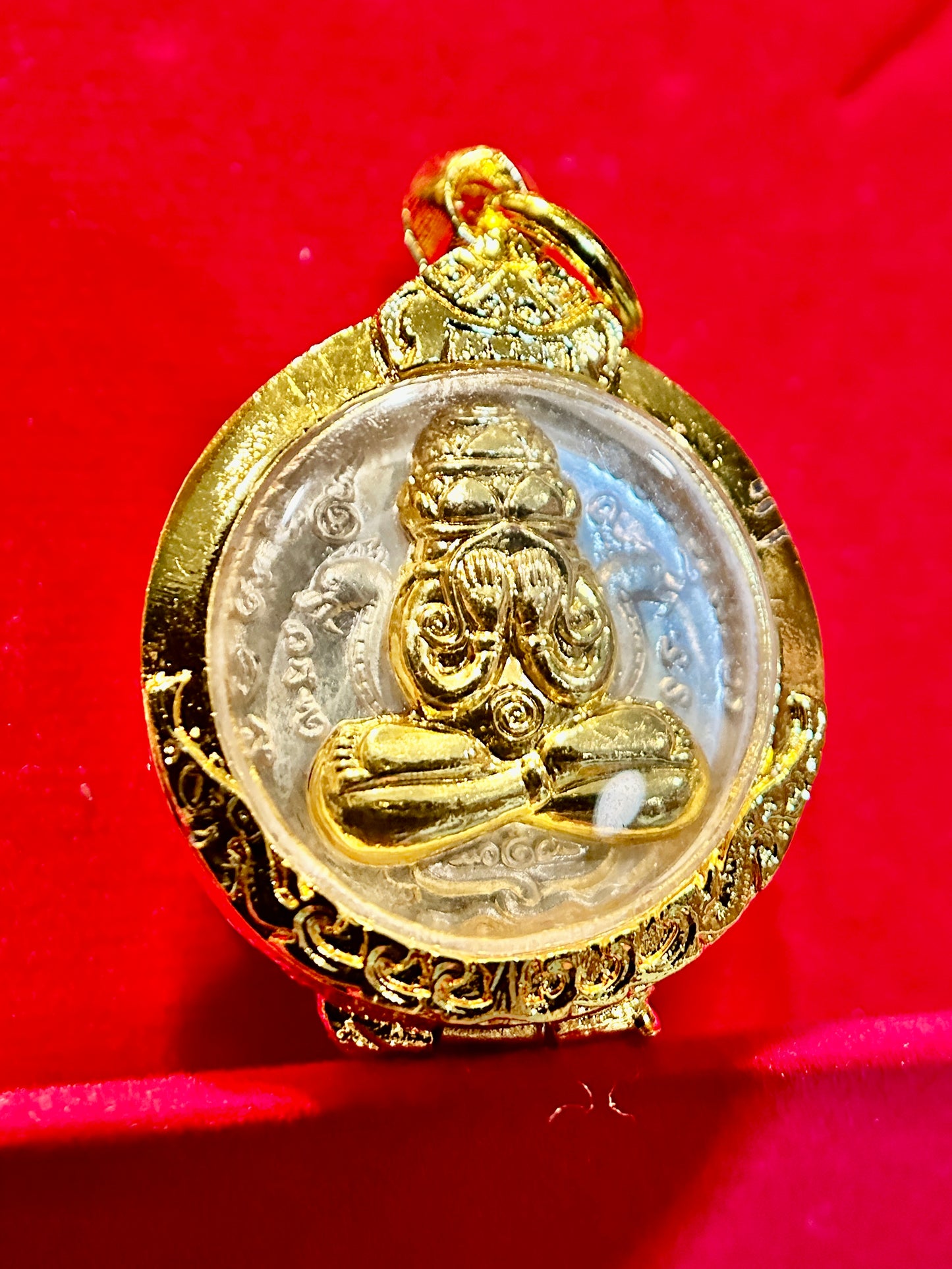 Phra Pidta & Rahu (Golden Shield of Silence)