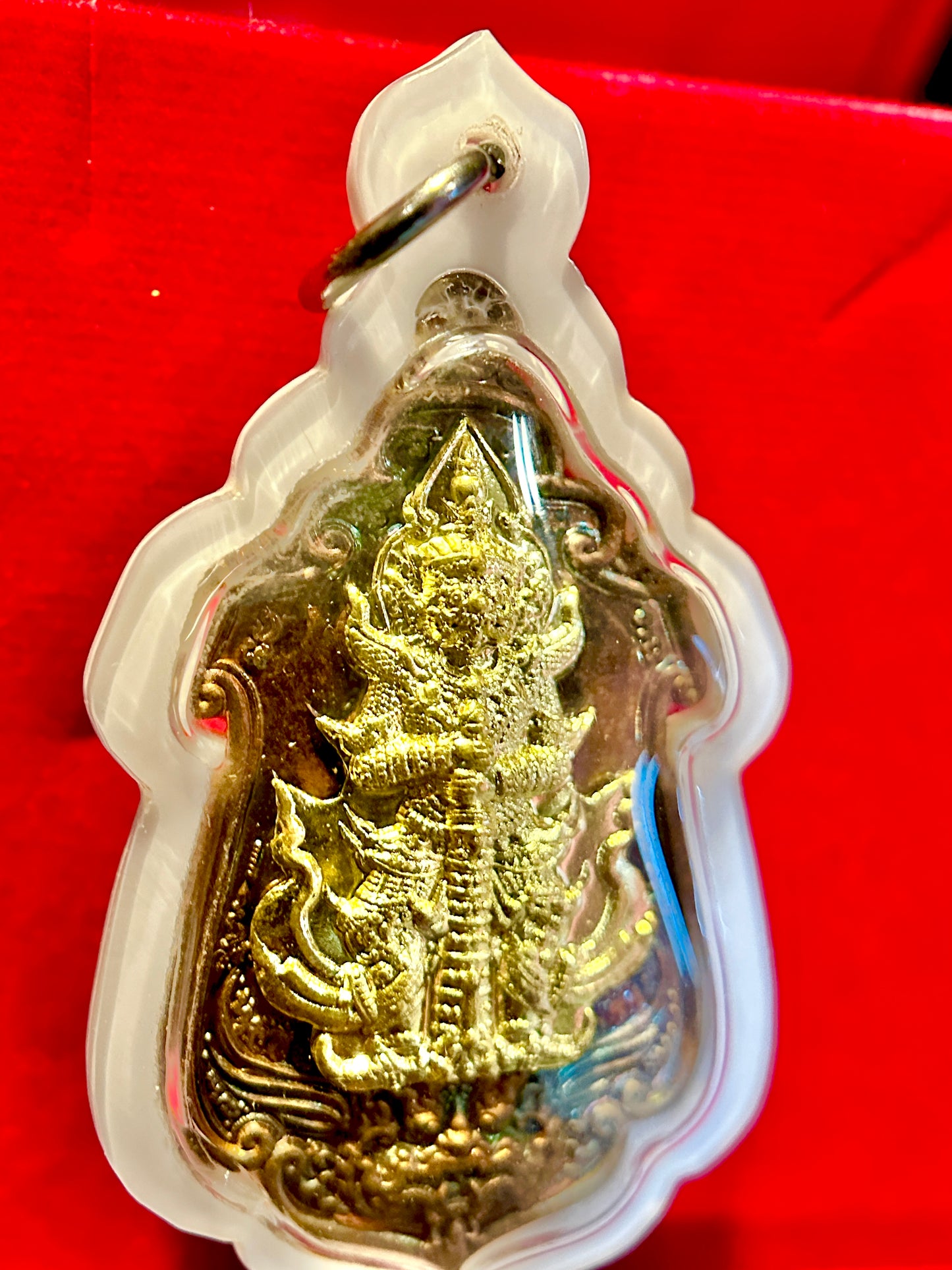 Tao Wessuwan Bronze Shadow Protector