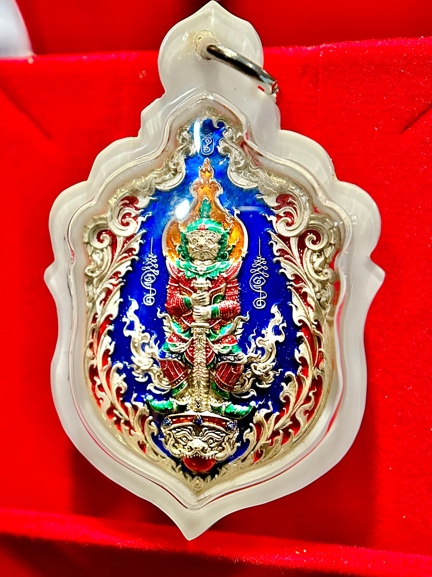 Tao Wessuwan & Garuda (Sapphire Blue Guardian)