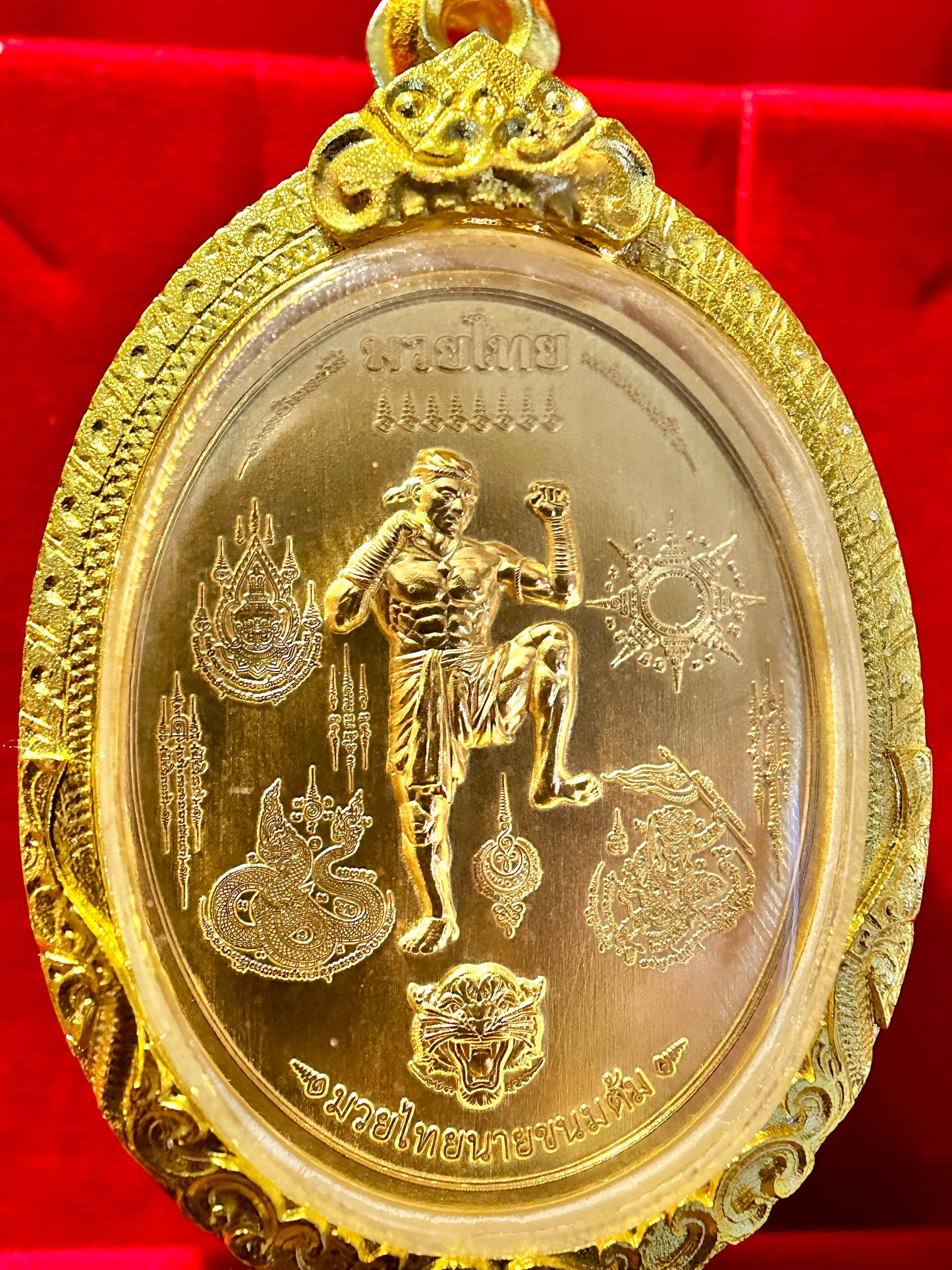 Nai Khanom Tom Signature Amulet (GOLD) – Gold Case