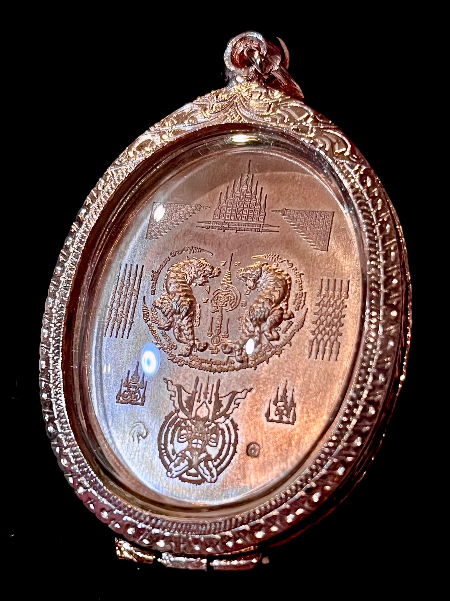 Nai Khanom Tom Signature Amulet (BRONZE) – Rose Gold Case