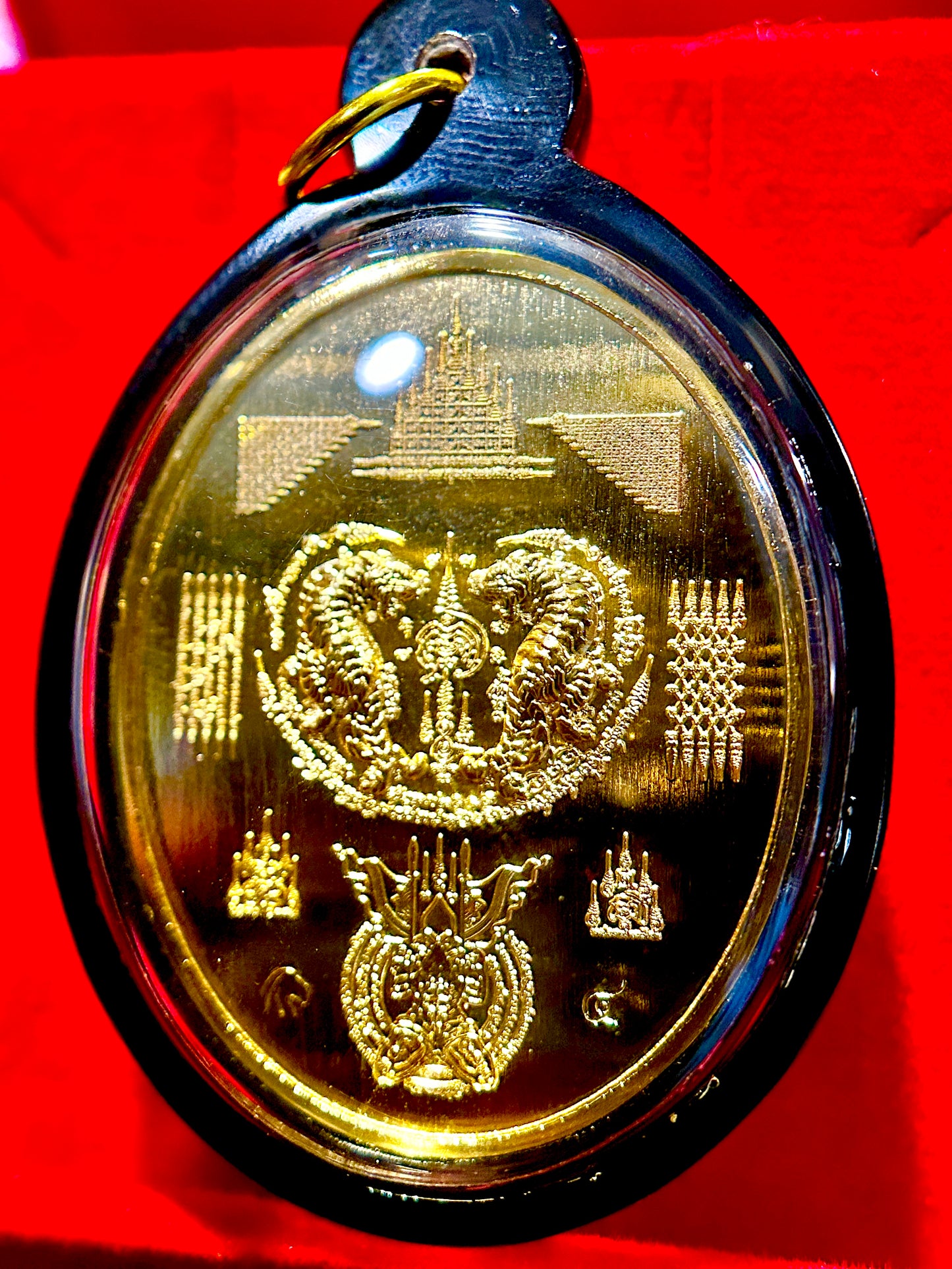 Nai Khanom Tom Signature Amulet (Gold Edition – Black Case)