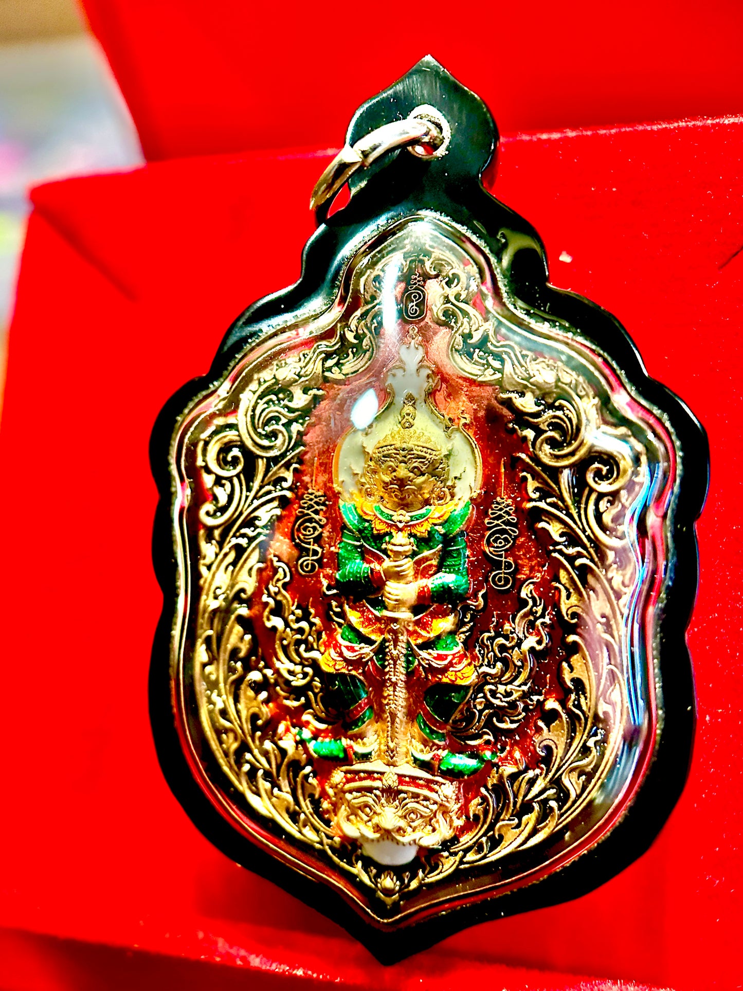 Tao Wessuwan & Garuda (Pink Radiance)