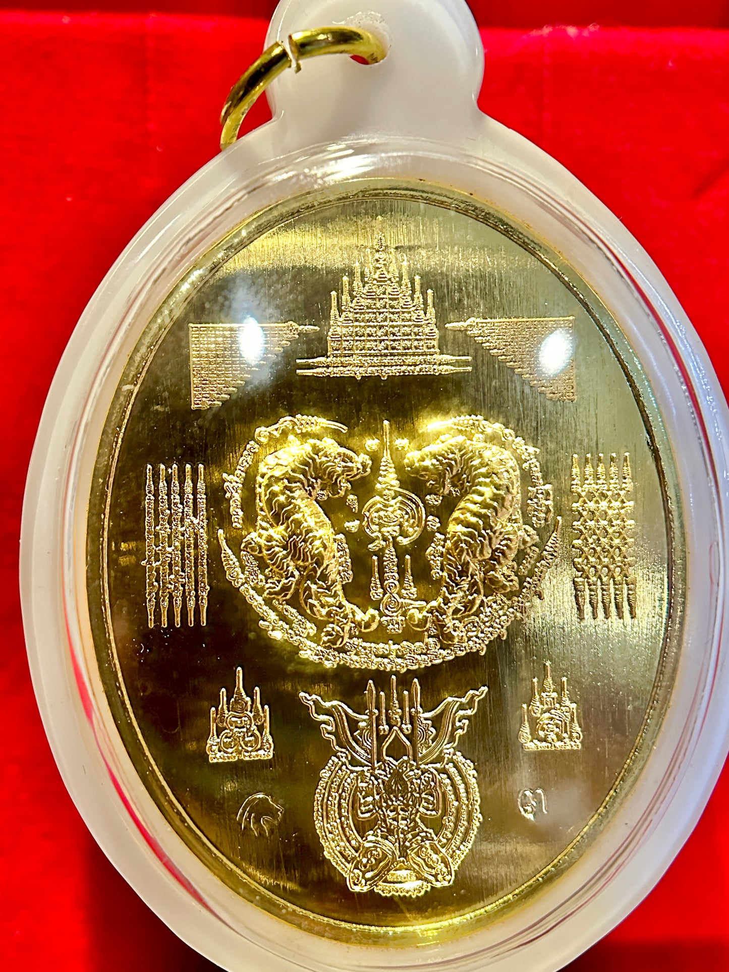 Nai Khanom Tom Signature Amulet (Gold Edition – White Case)