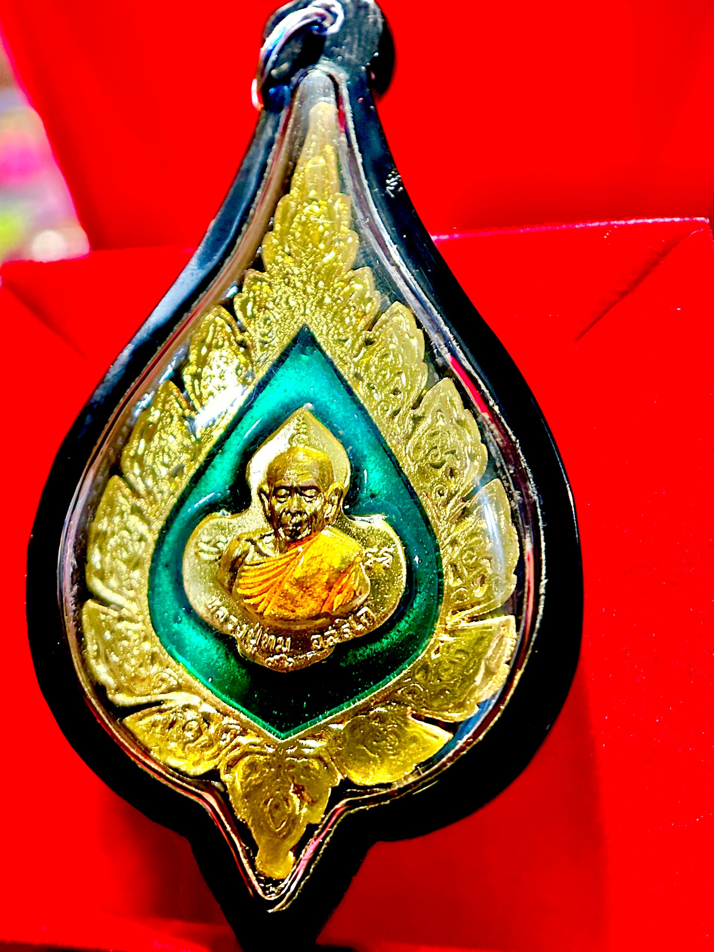 Emerald Thai Monk(Teardrop)