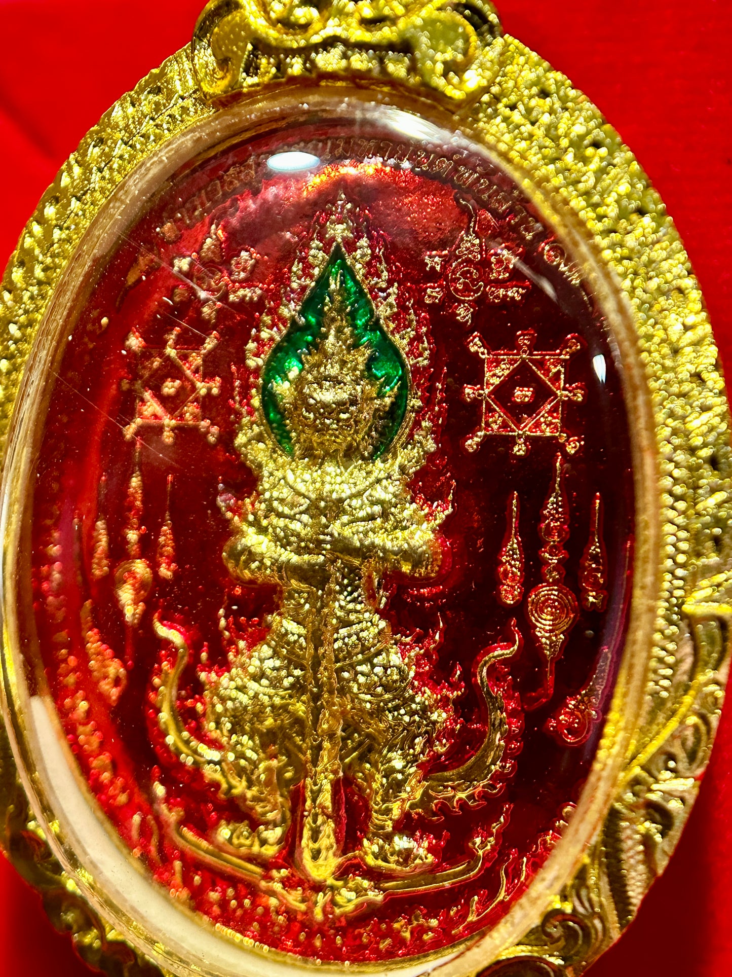 Tao Wessuwan (Crimson Flame)