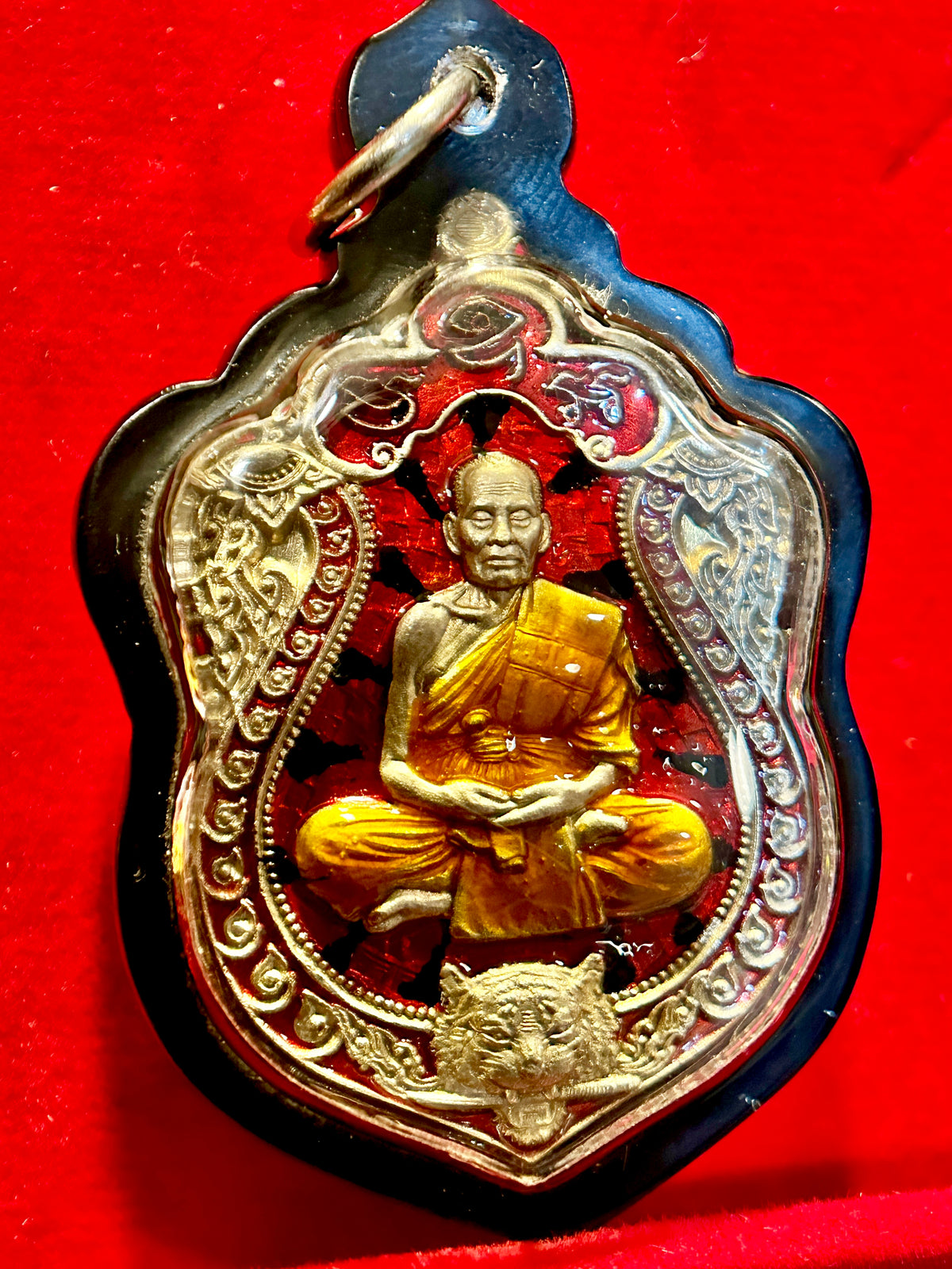 Luang Phor Phat Twin Tigers (Red/Silver)