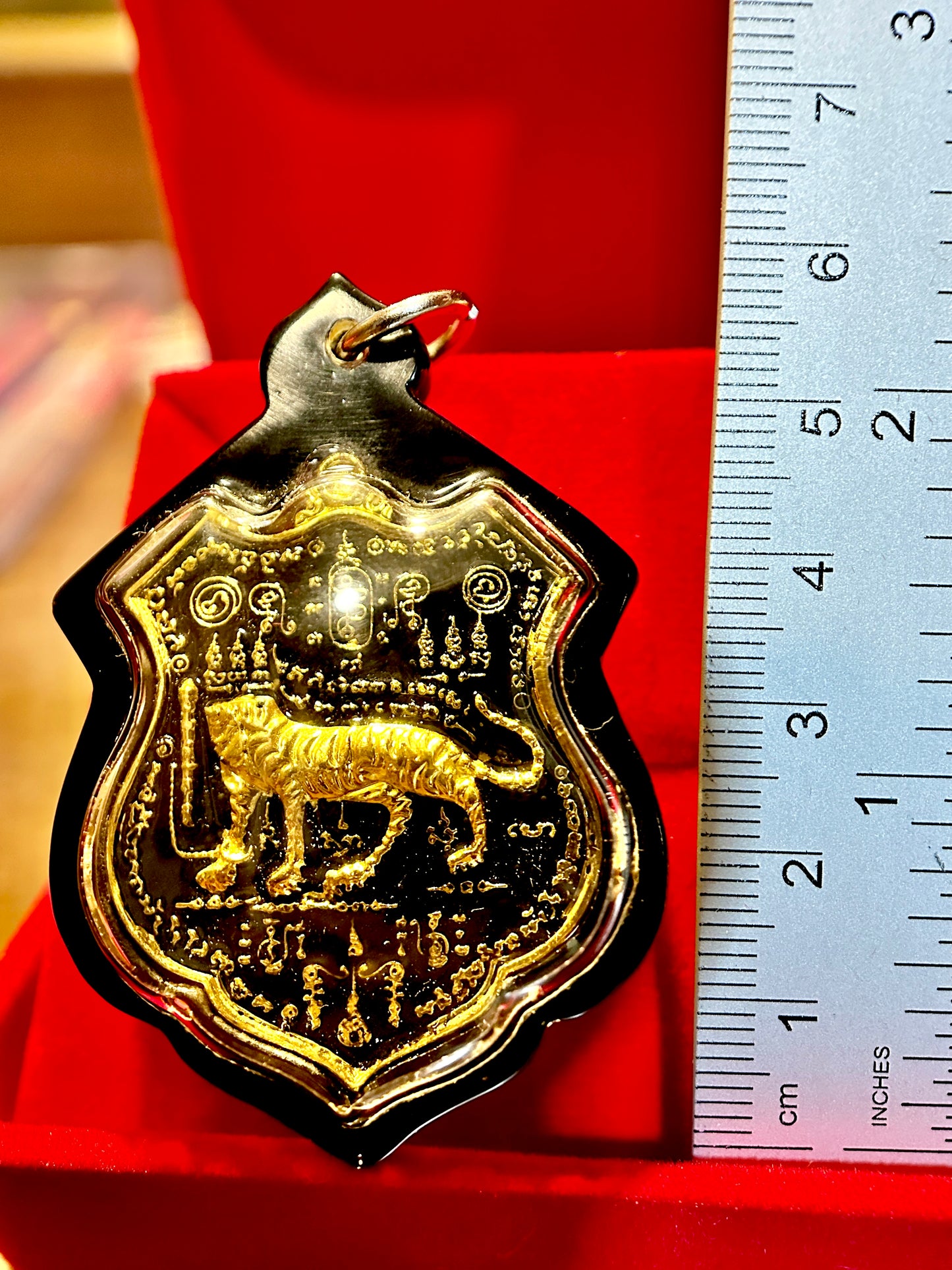 Suea Hua Khad (Black/Gold)