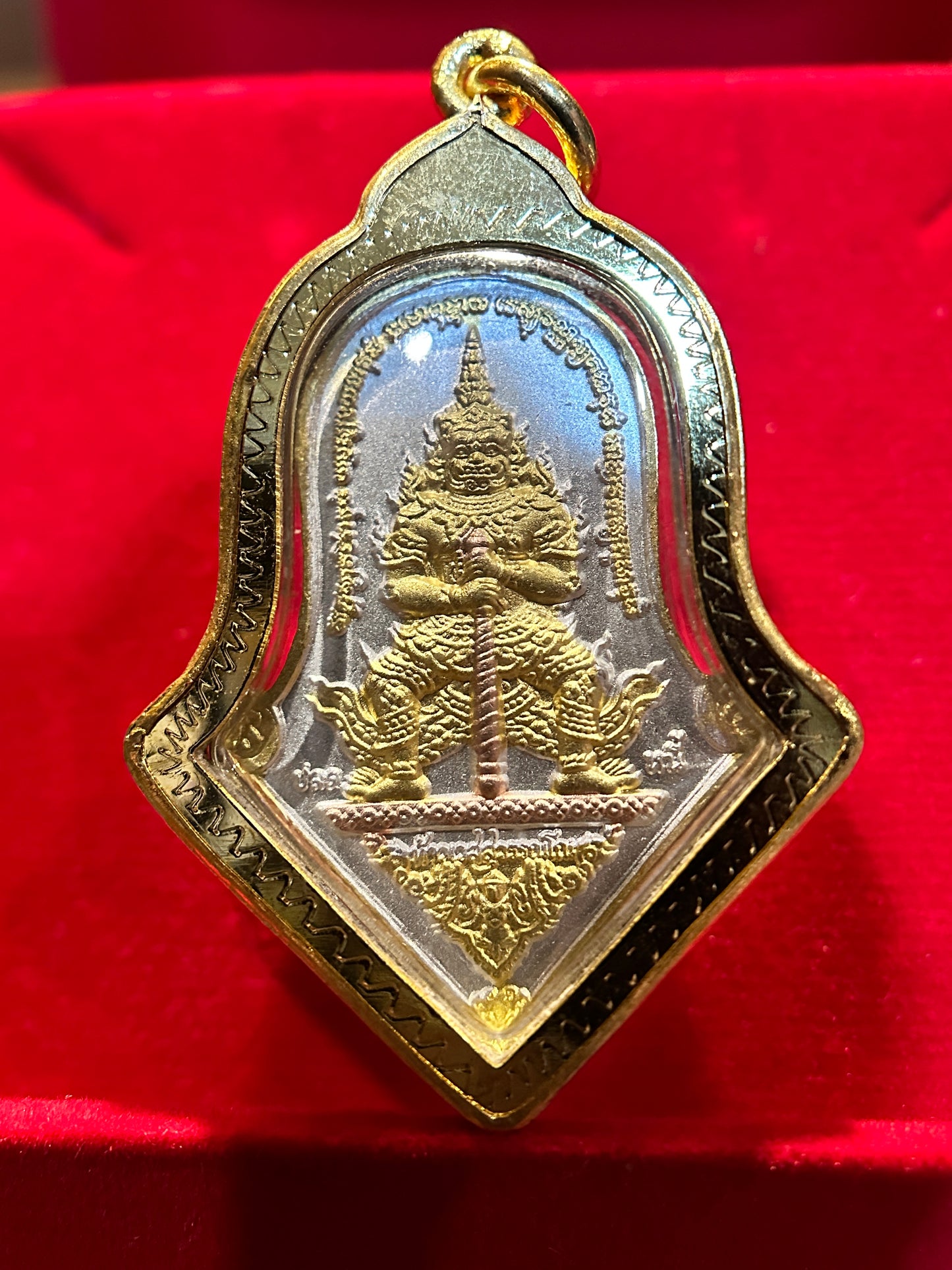 Phra Chinnaraj & Tao Wessuwan