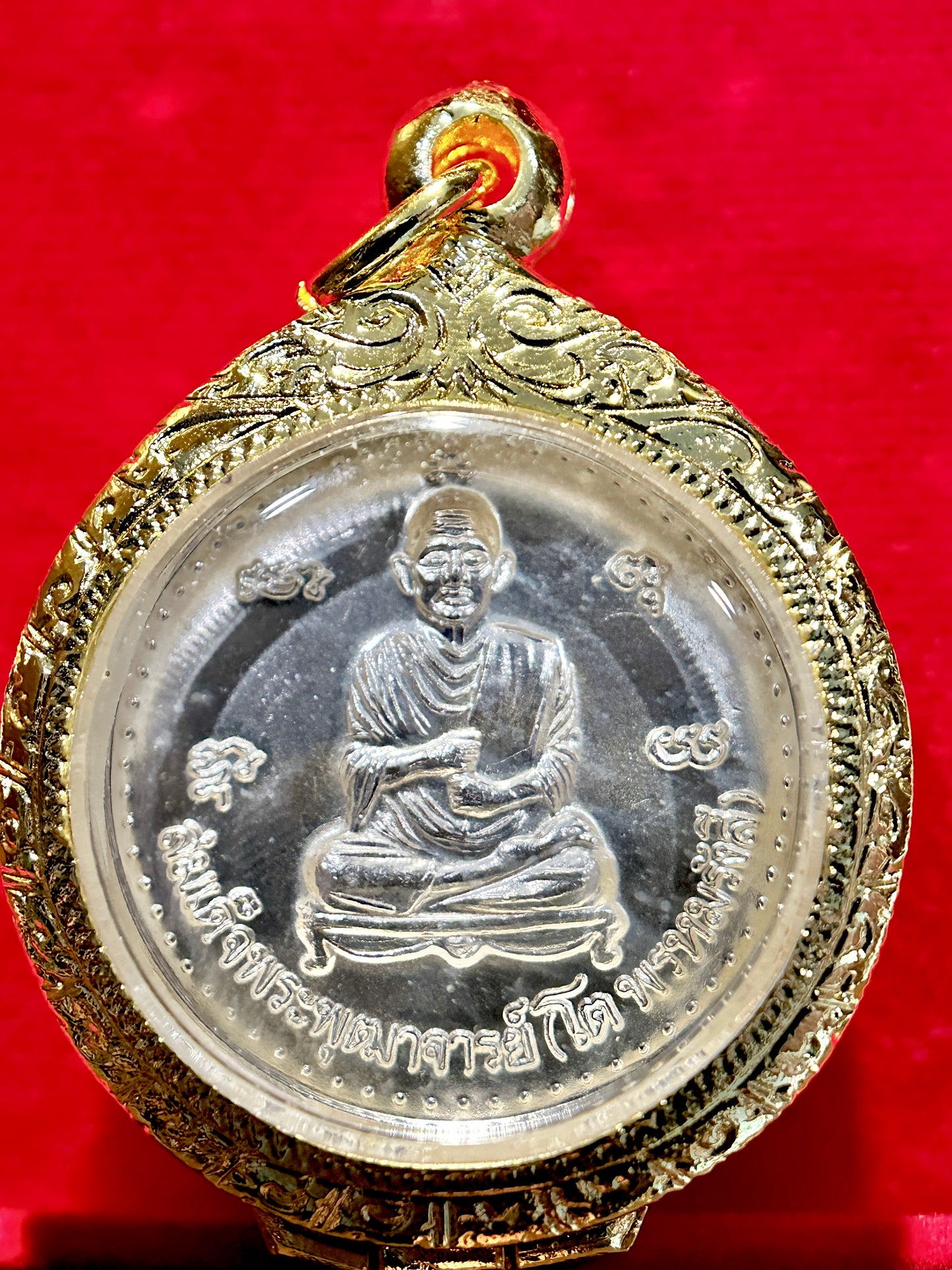 Radiant Buddha & Somdej Toh