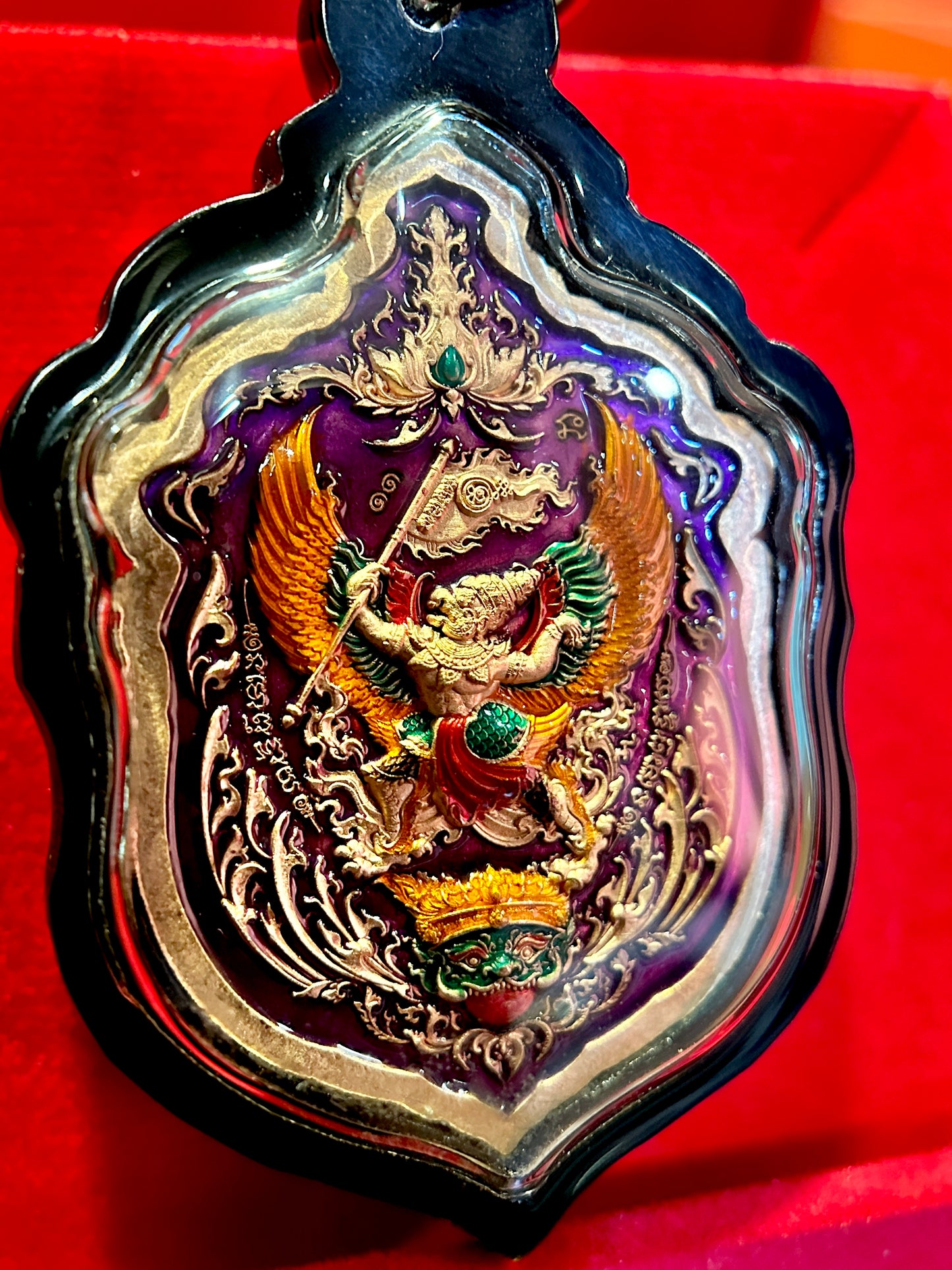 Tao Wessuwan & Garuda ( Purple Celestial Edition)
