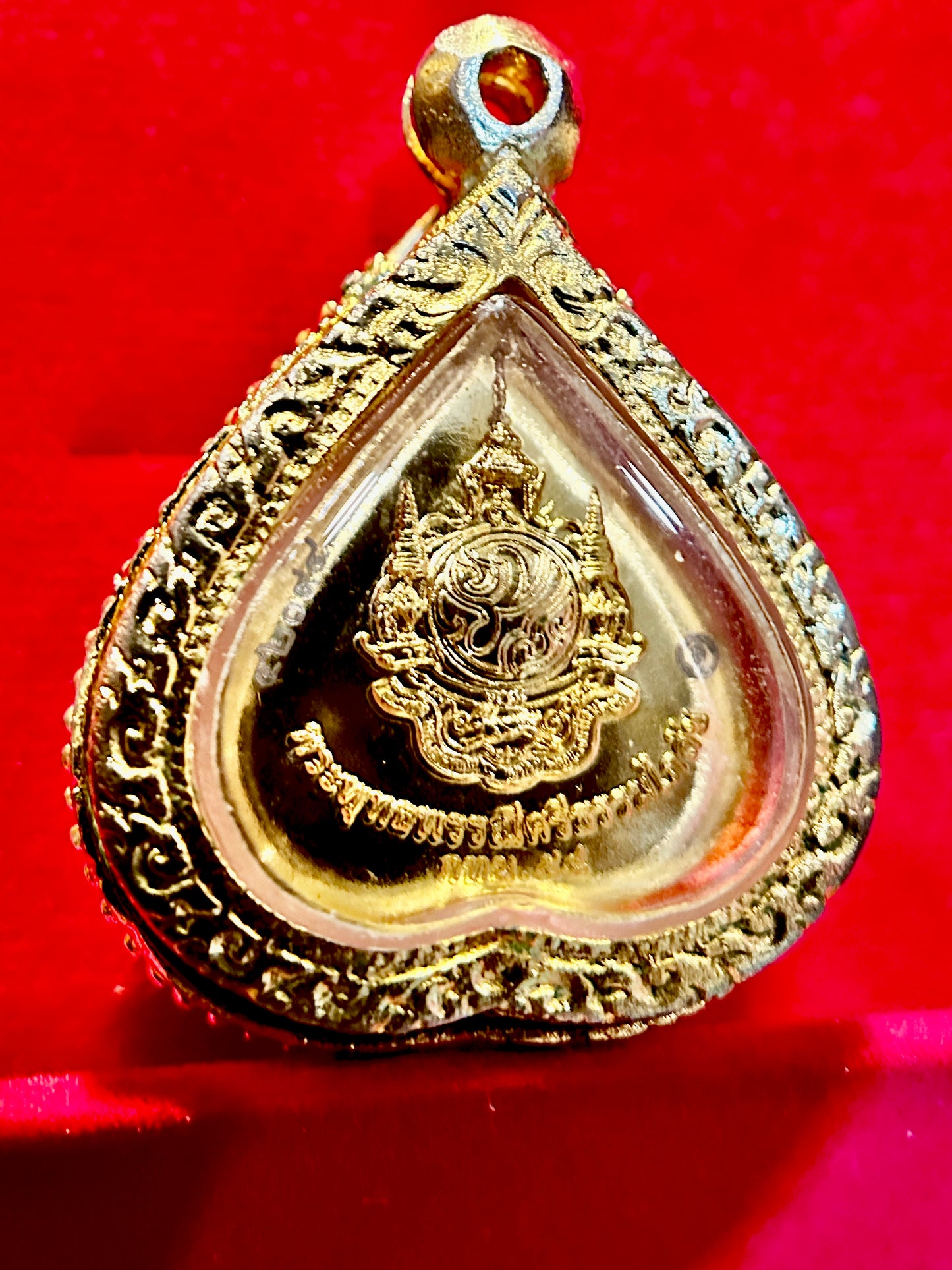 Phra Buddha / Rama IX Enlightenment Amulet