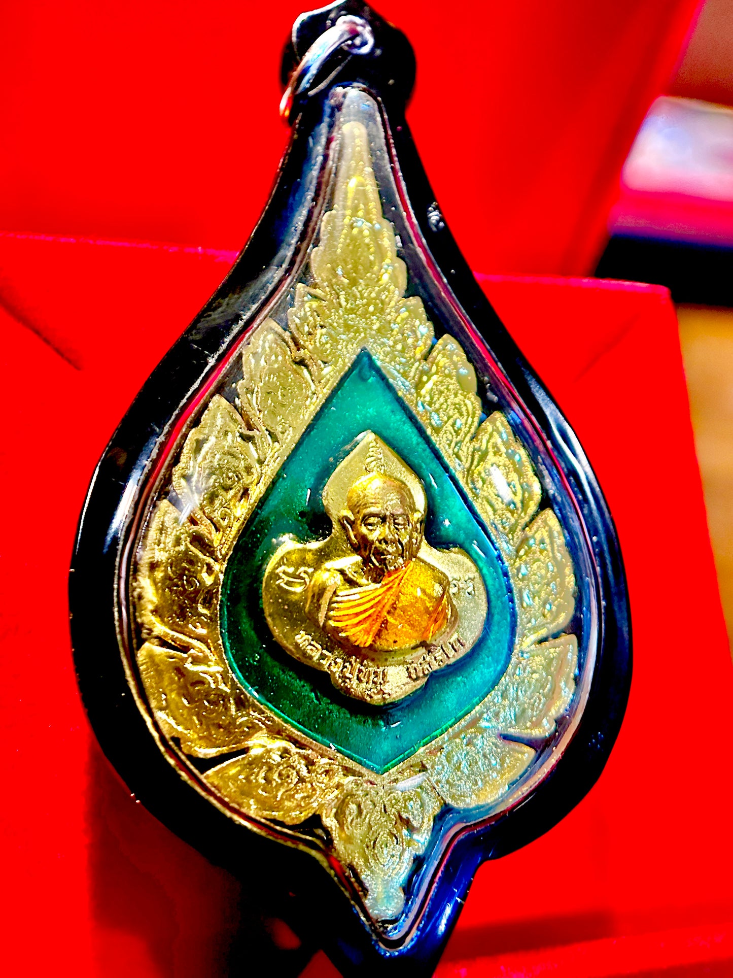 Emerald Thai Monk(Teardrop)