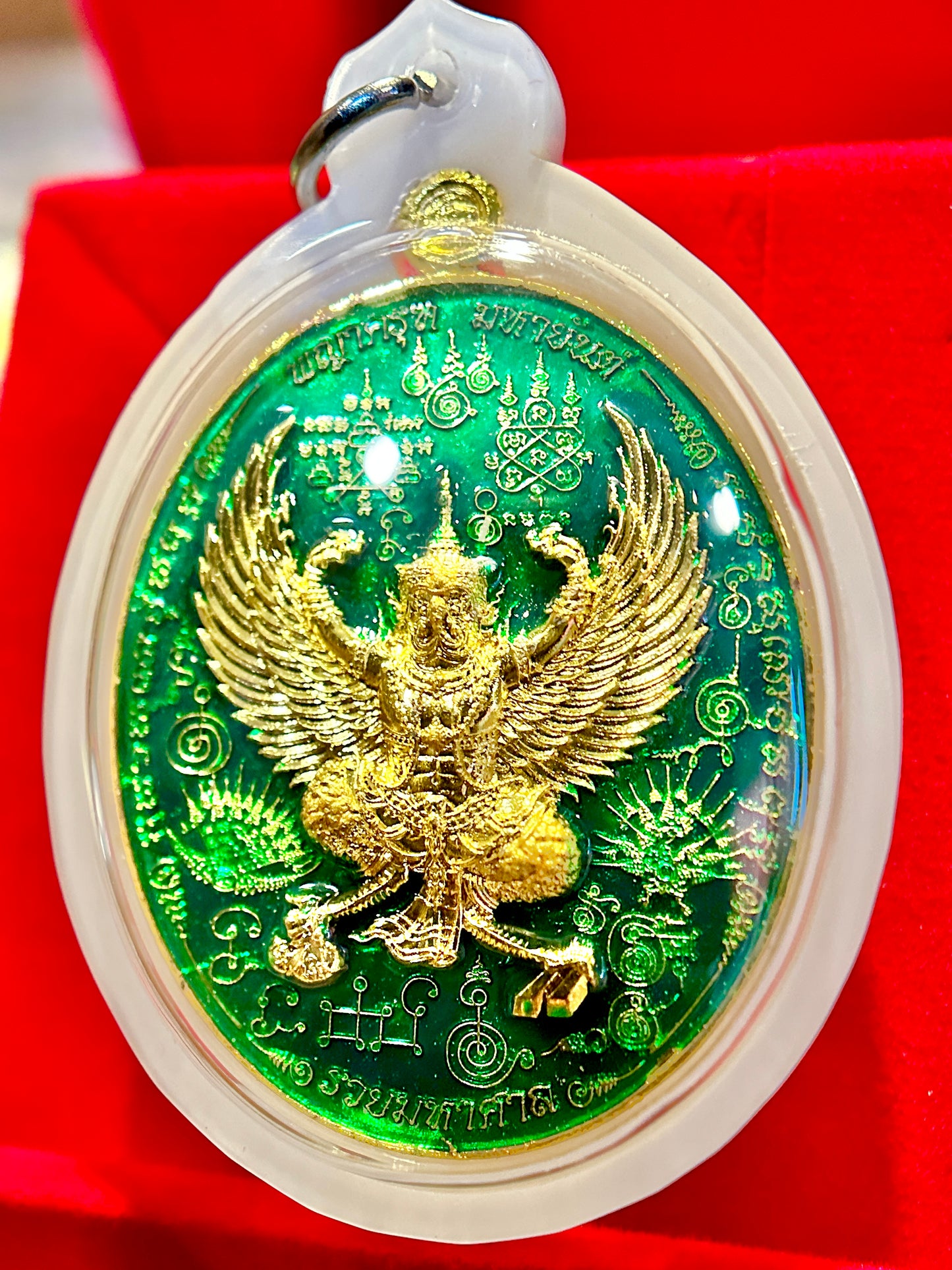 Garuda & Tao Wessuwan (Green/Gold)