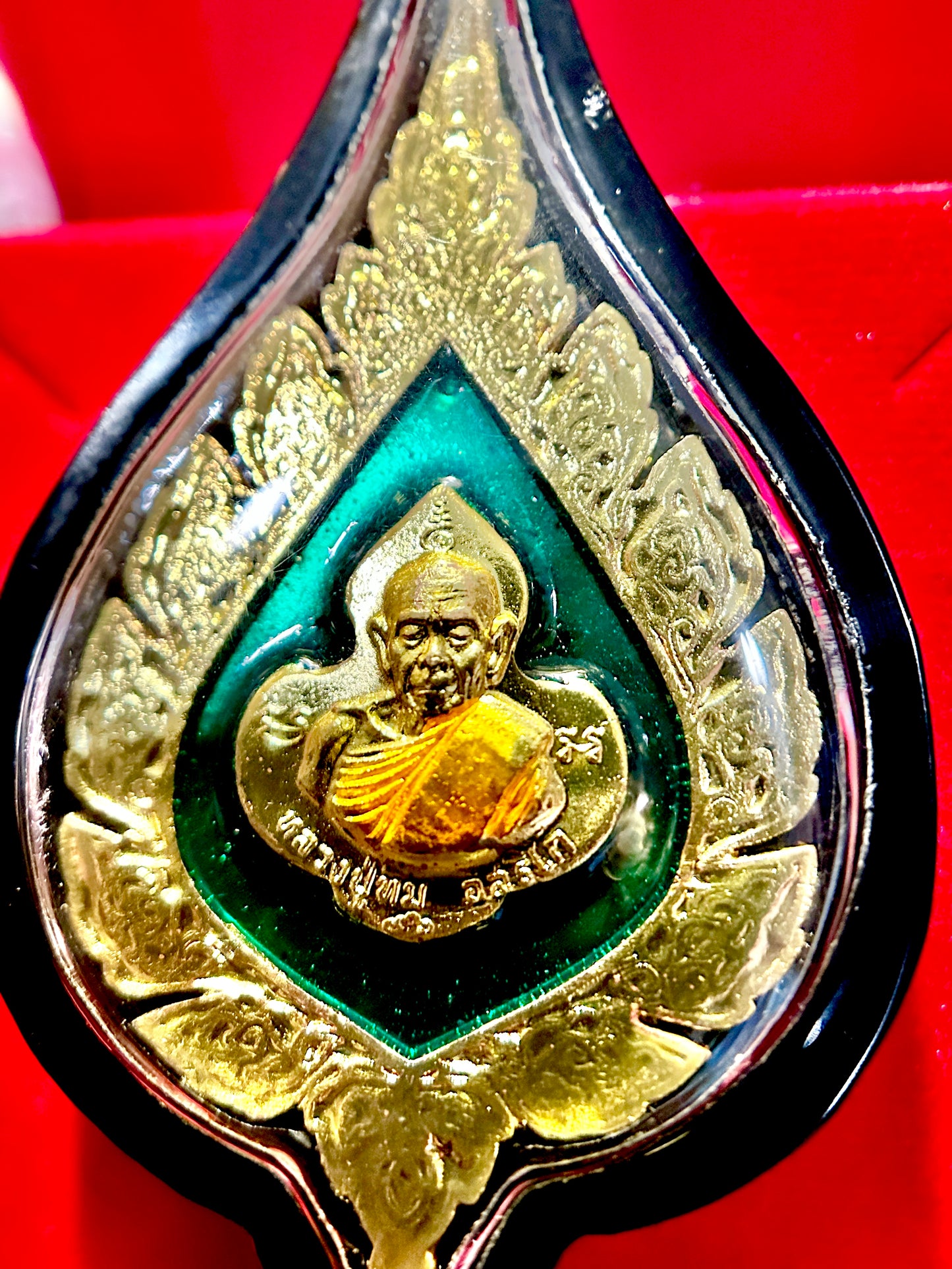 Emerald Thai Monk(Teardrop)