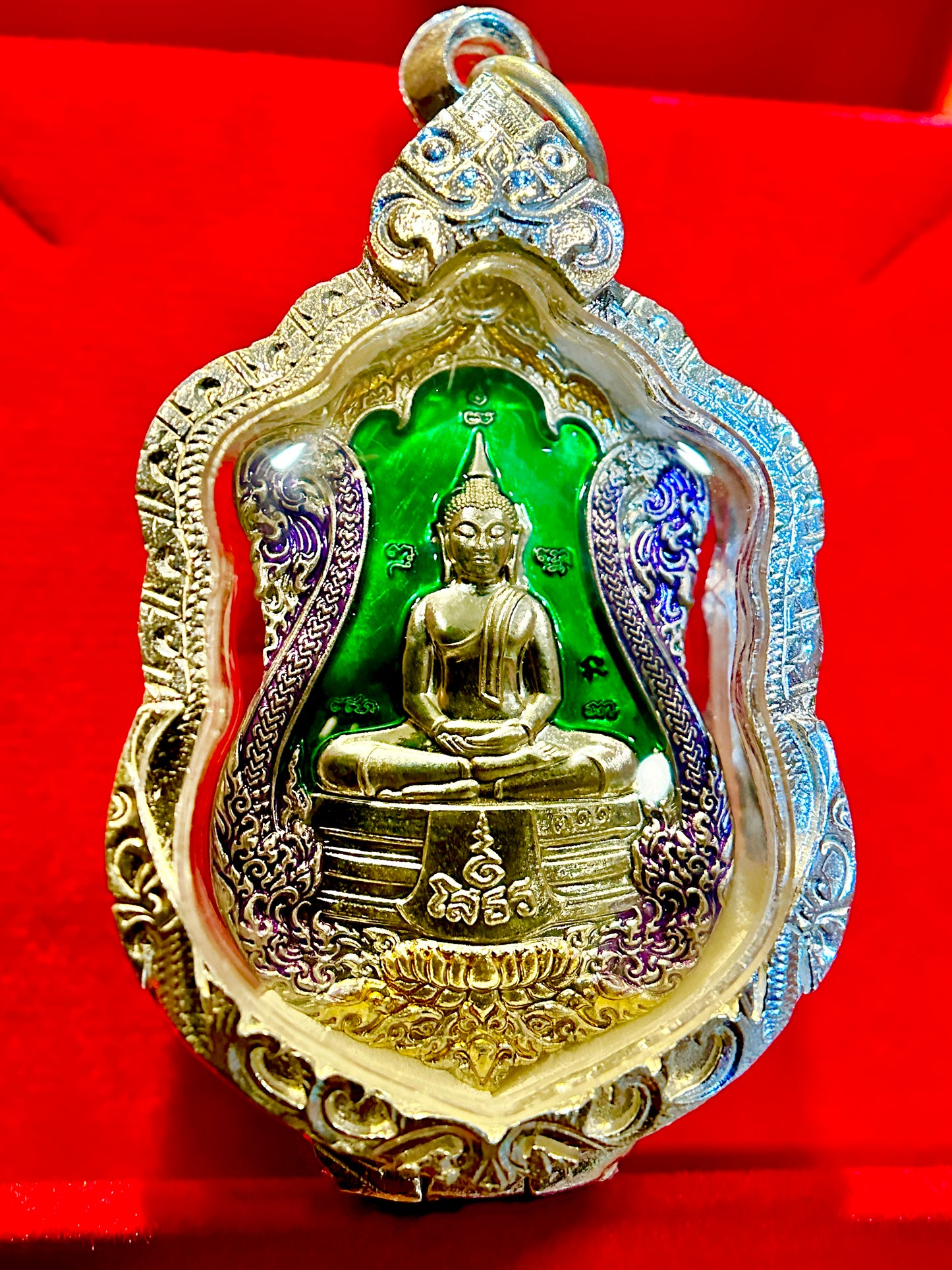 Buddha & Tao Wessuwan (Green Enamel)