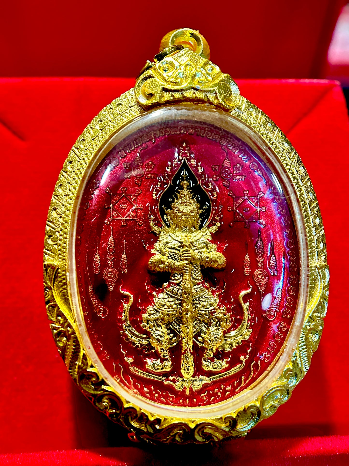 Tao Wessuwan (Red)
