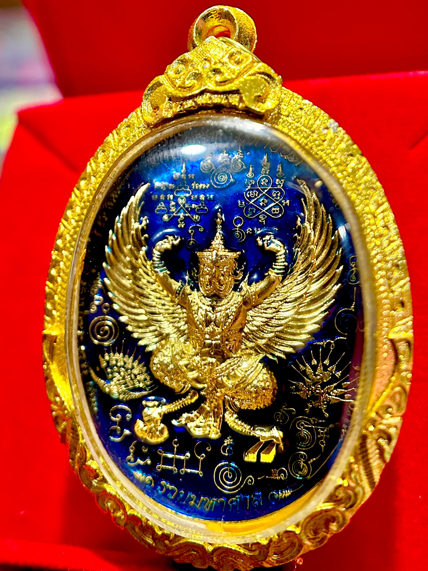 Garuda & Tao Wessuwan (Blue/Gold)