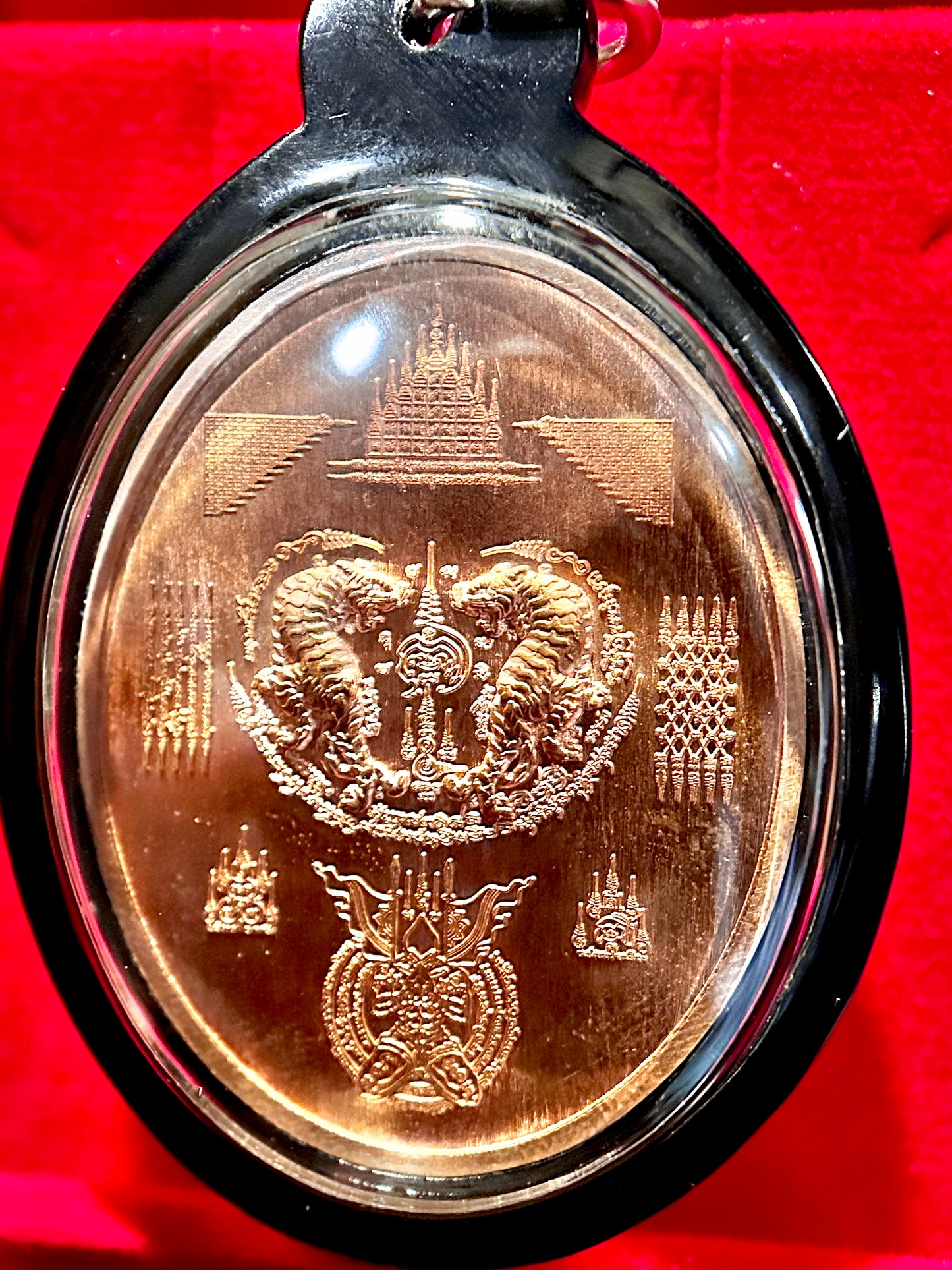 Nai Khanom Tom Signature Amulet (BROZE) – Clear Case Black Edging
