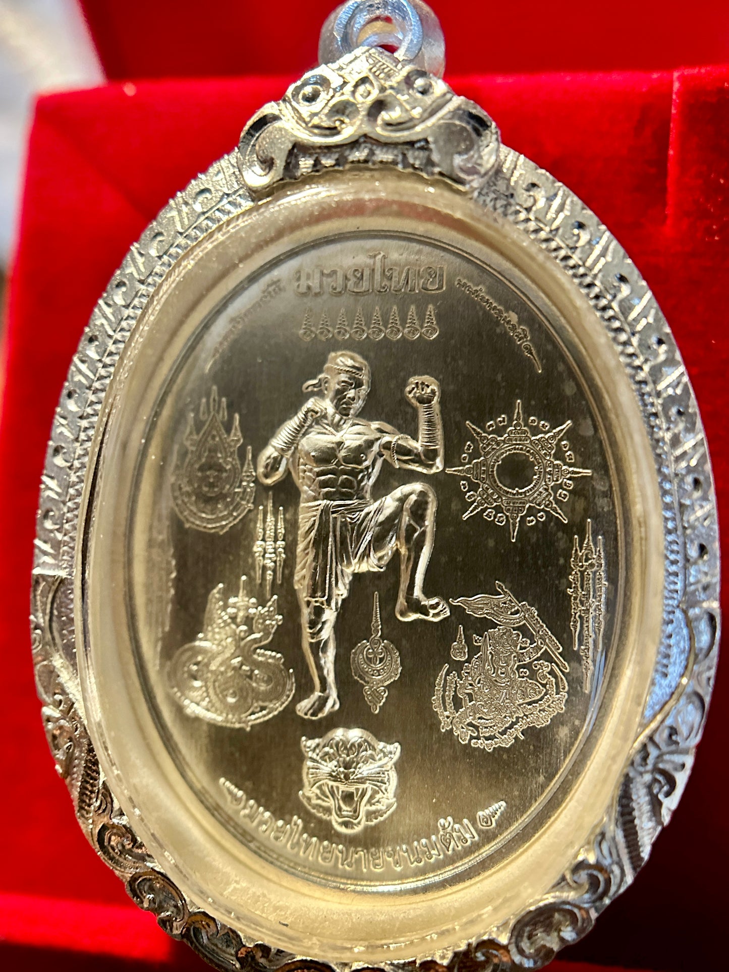 Nai Khanom Tom Signature Amulet (SILVER) – Silver Case
