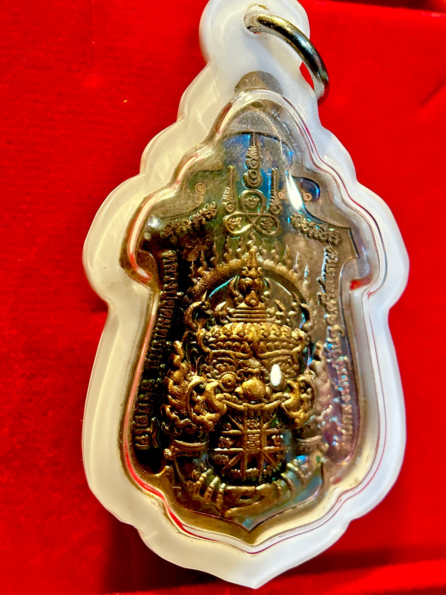 Tao Wessuwan Bronze Shadow Protector