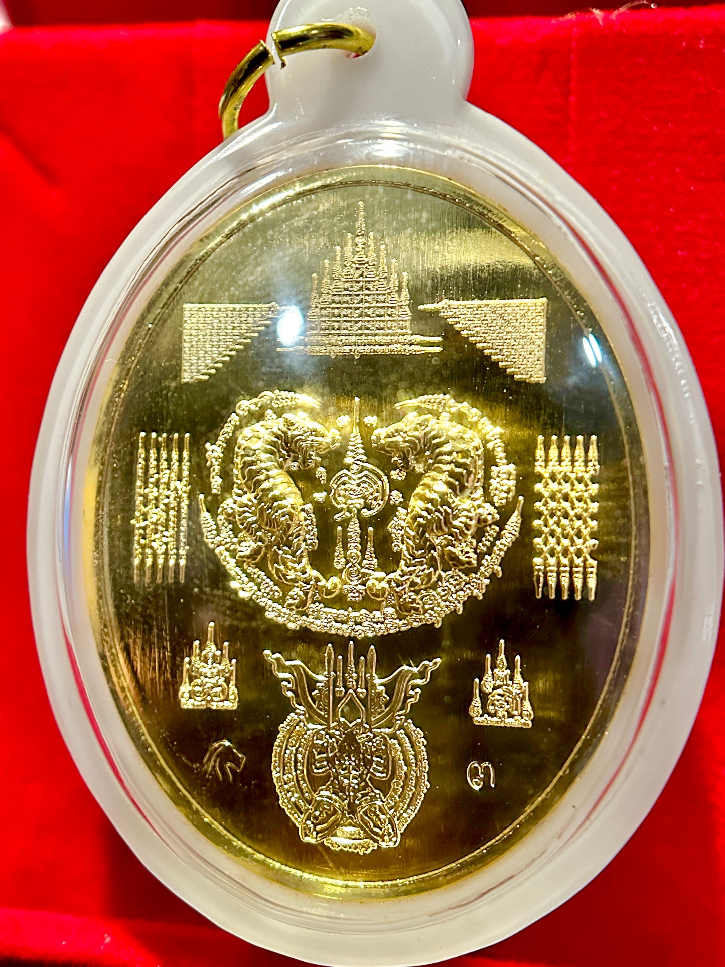 Nai Khanom Tom Signature Amulet (Gold Edition – White Case)