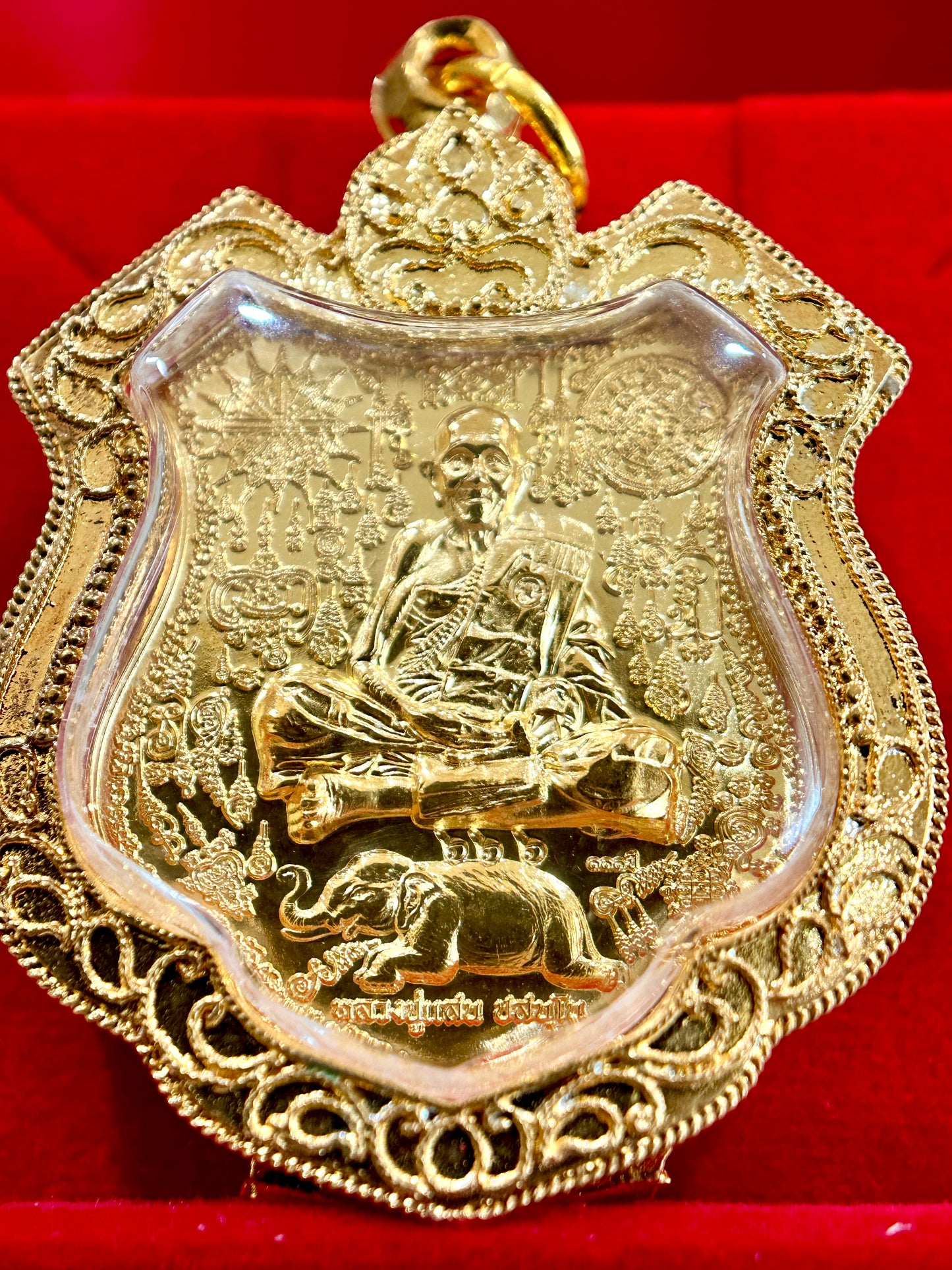 Sacred Elephant Amulet (Gold)