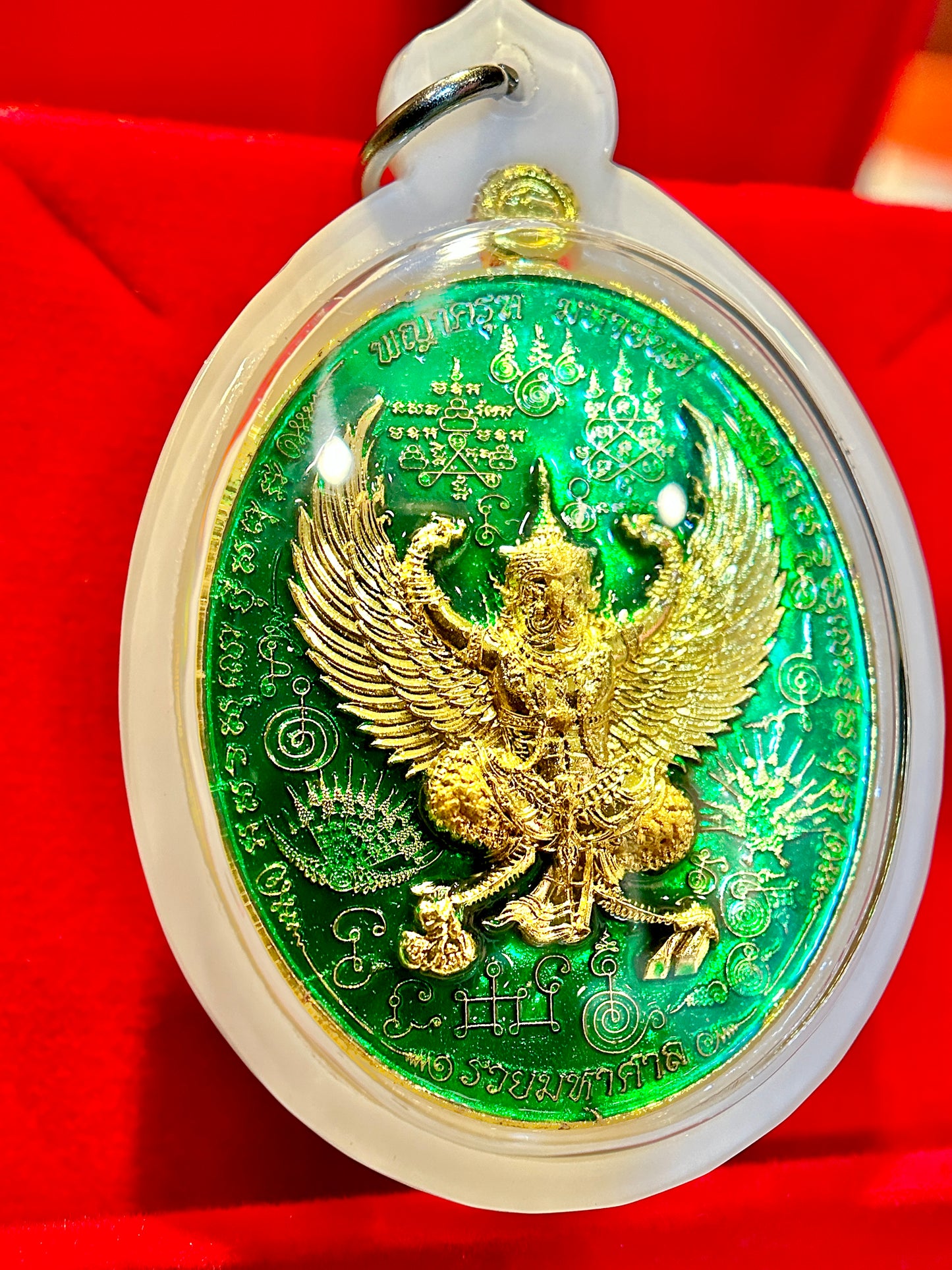 Garuda & Tao Wessuwan (Green/Gold)