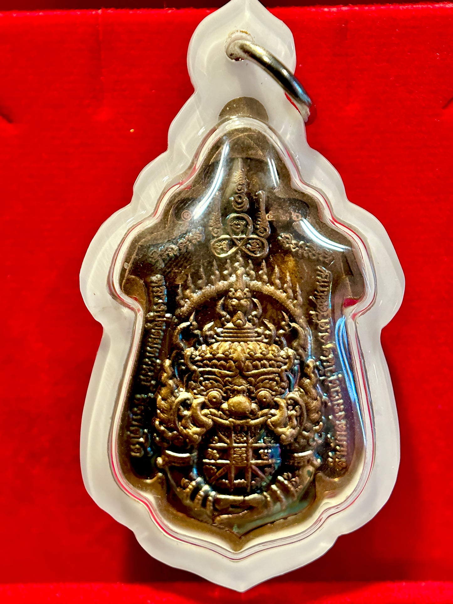 Tao Wessuwan Bronze Shadow Protector