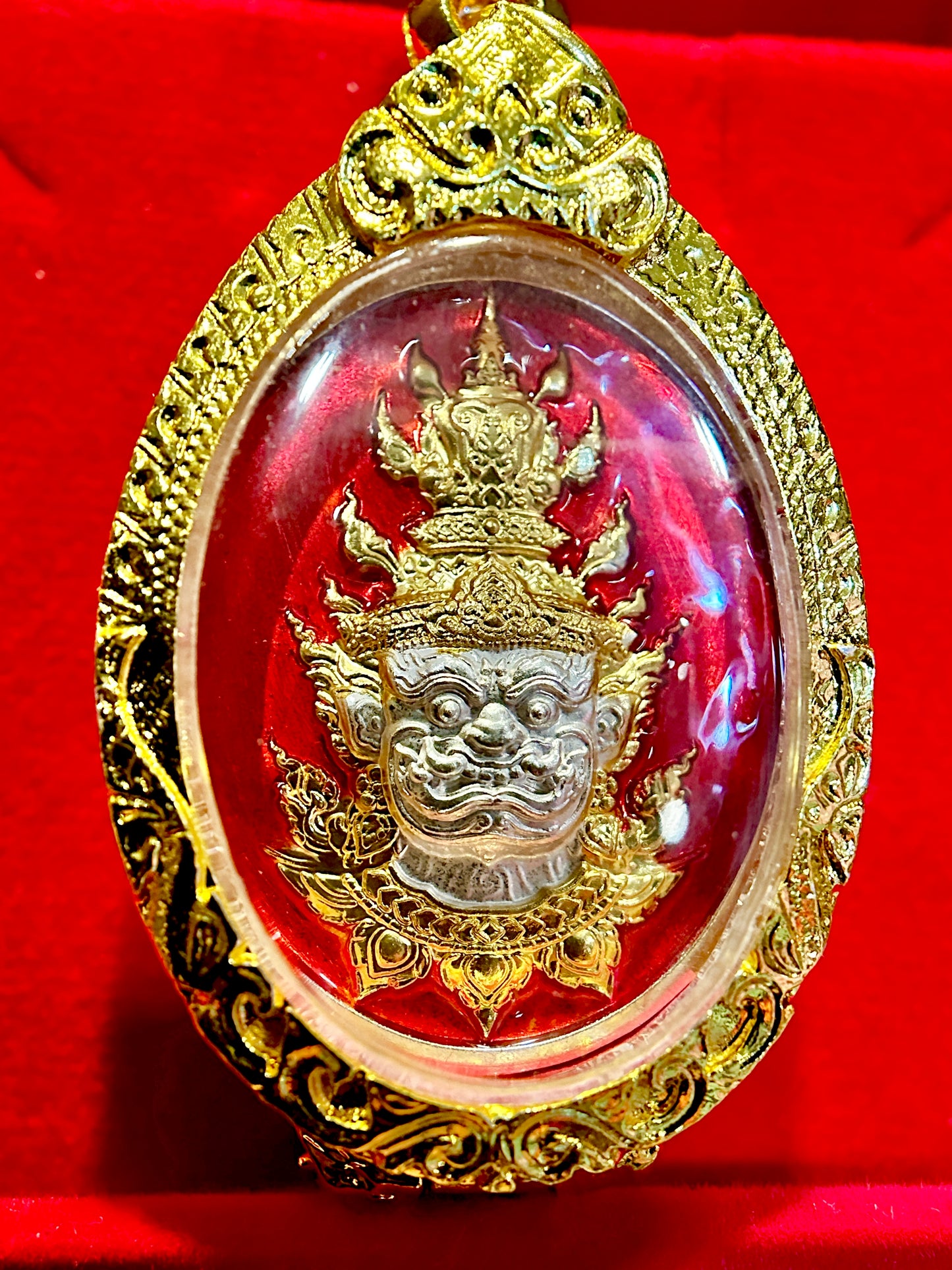 Tao Wessuwan & Phra Vishnu Amulet (Red Flame Edition)