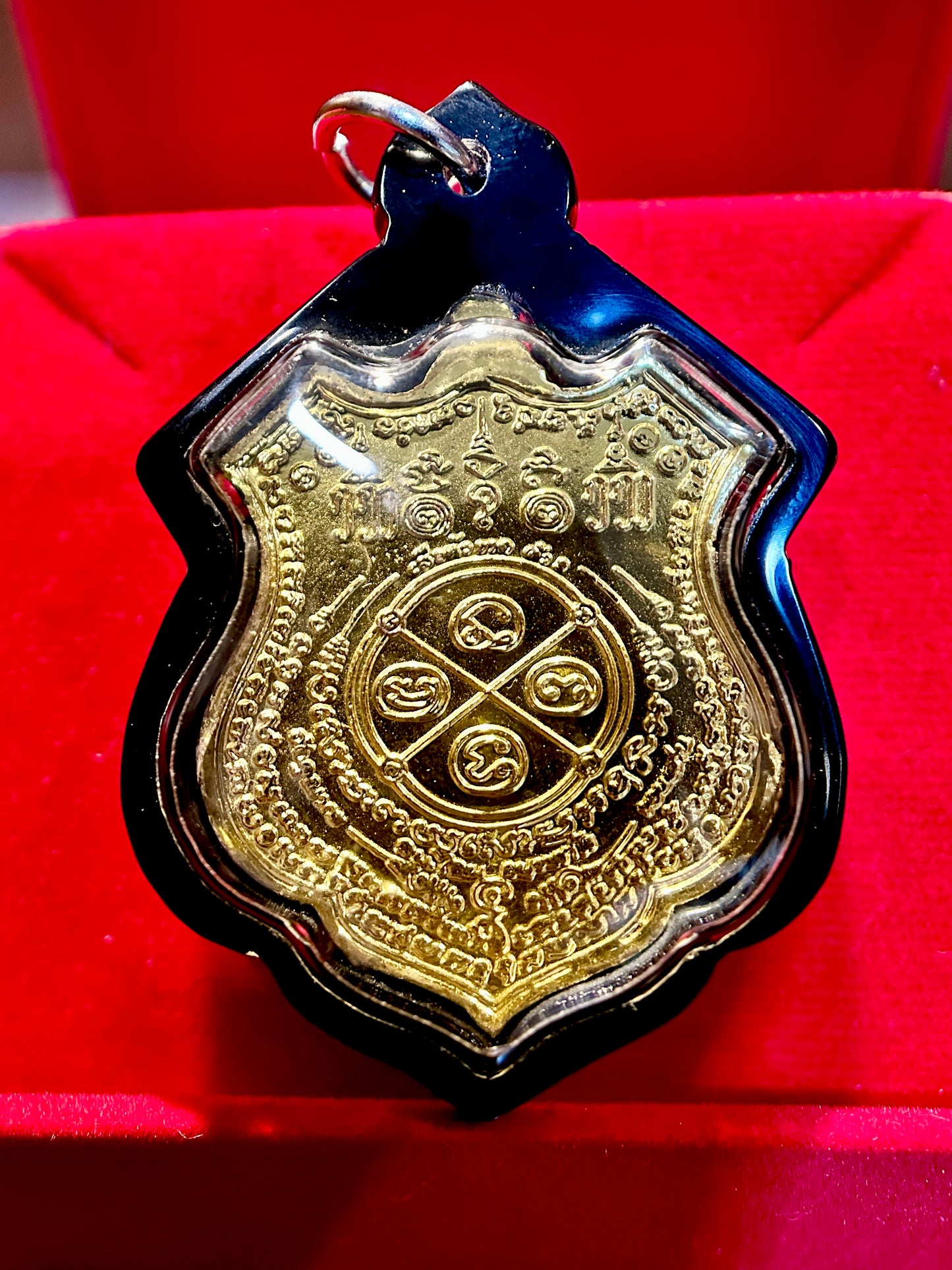 Suea Hua Khad (Black/Gold)