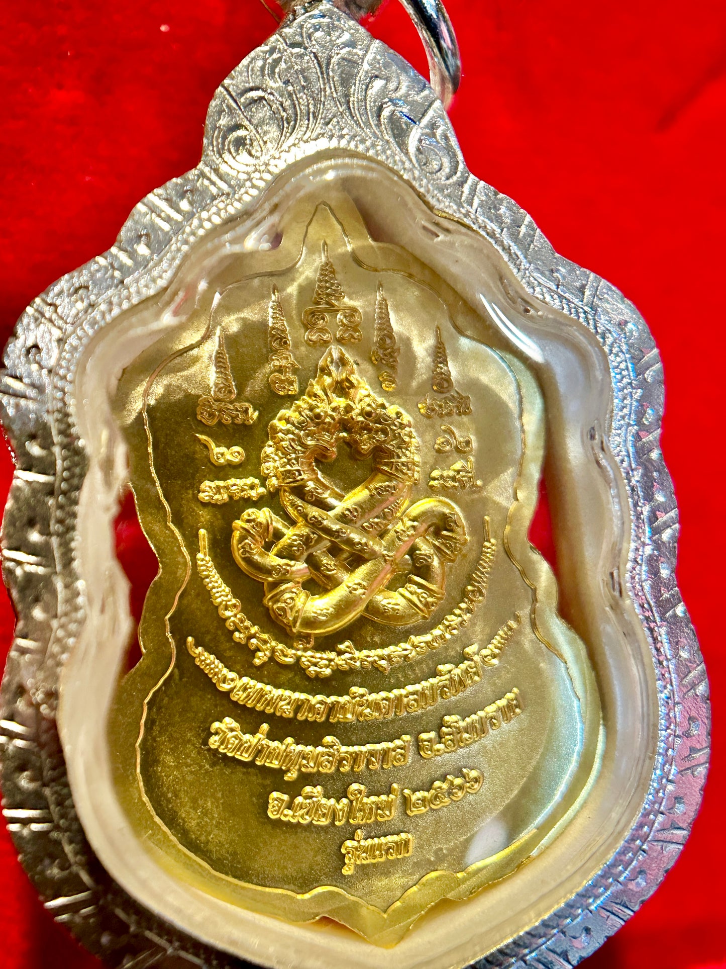 Tao Wessuwan & Twin Naga