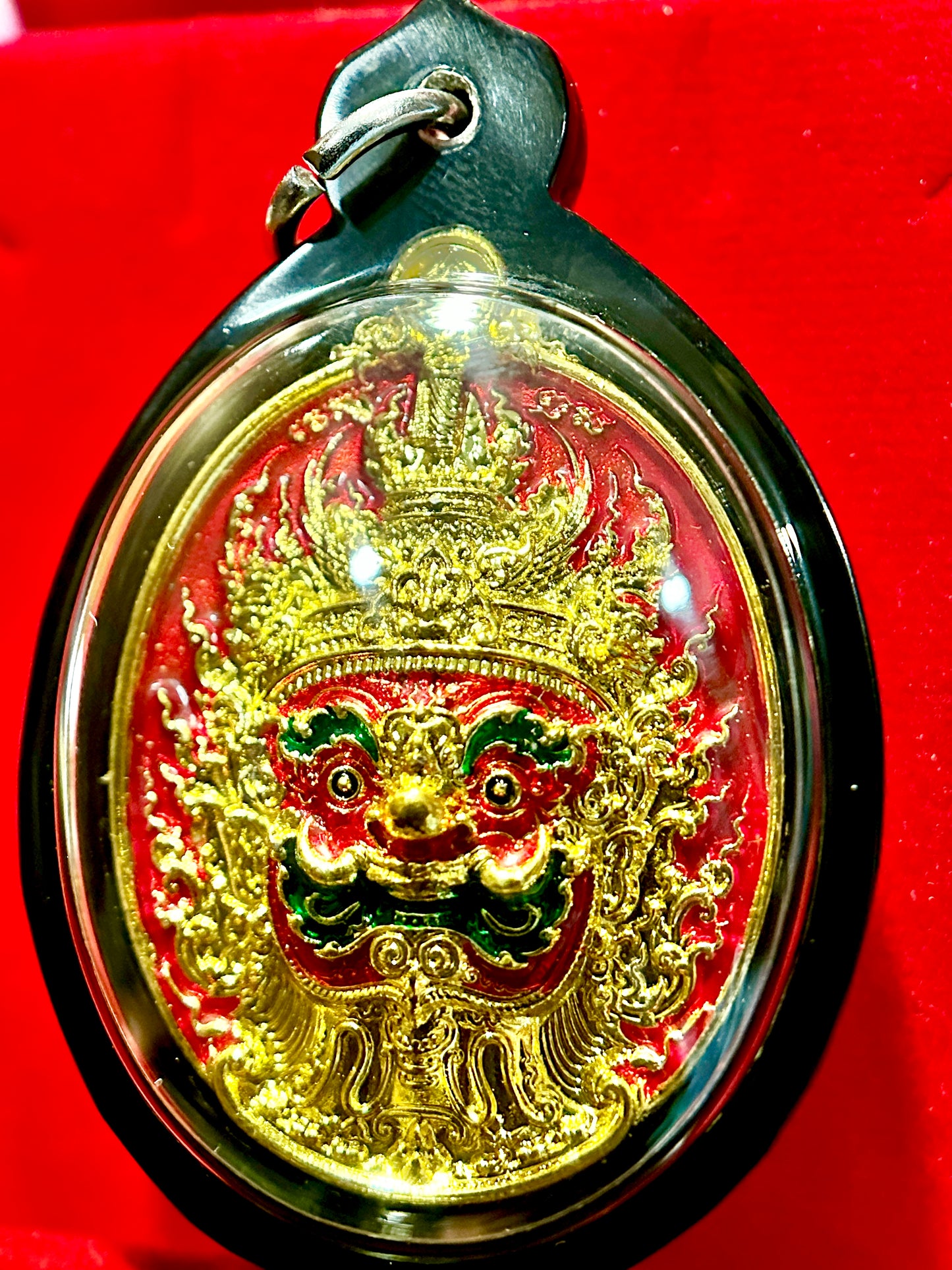 Tao Wessuwan & Phra Rahu – Red Guardian Edition