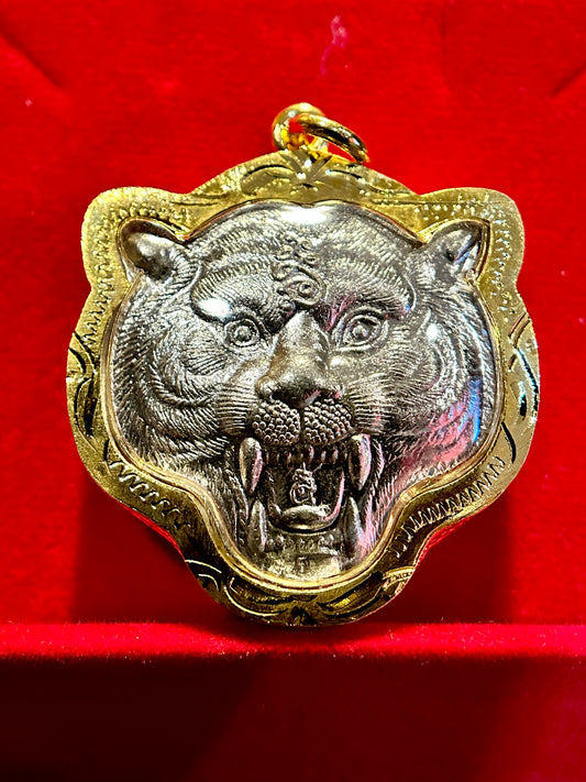 Tiger Spirit & Monk Blessing (Silver) Gold Case