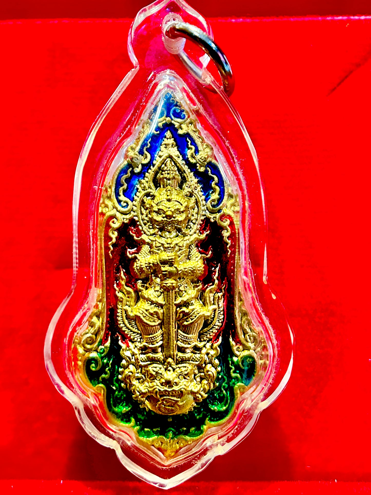 Tao Wessuwan Enchanted Realm (Multicolor)