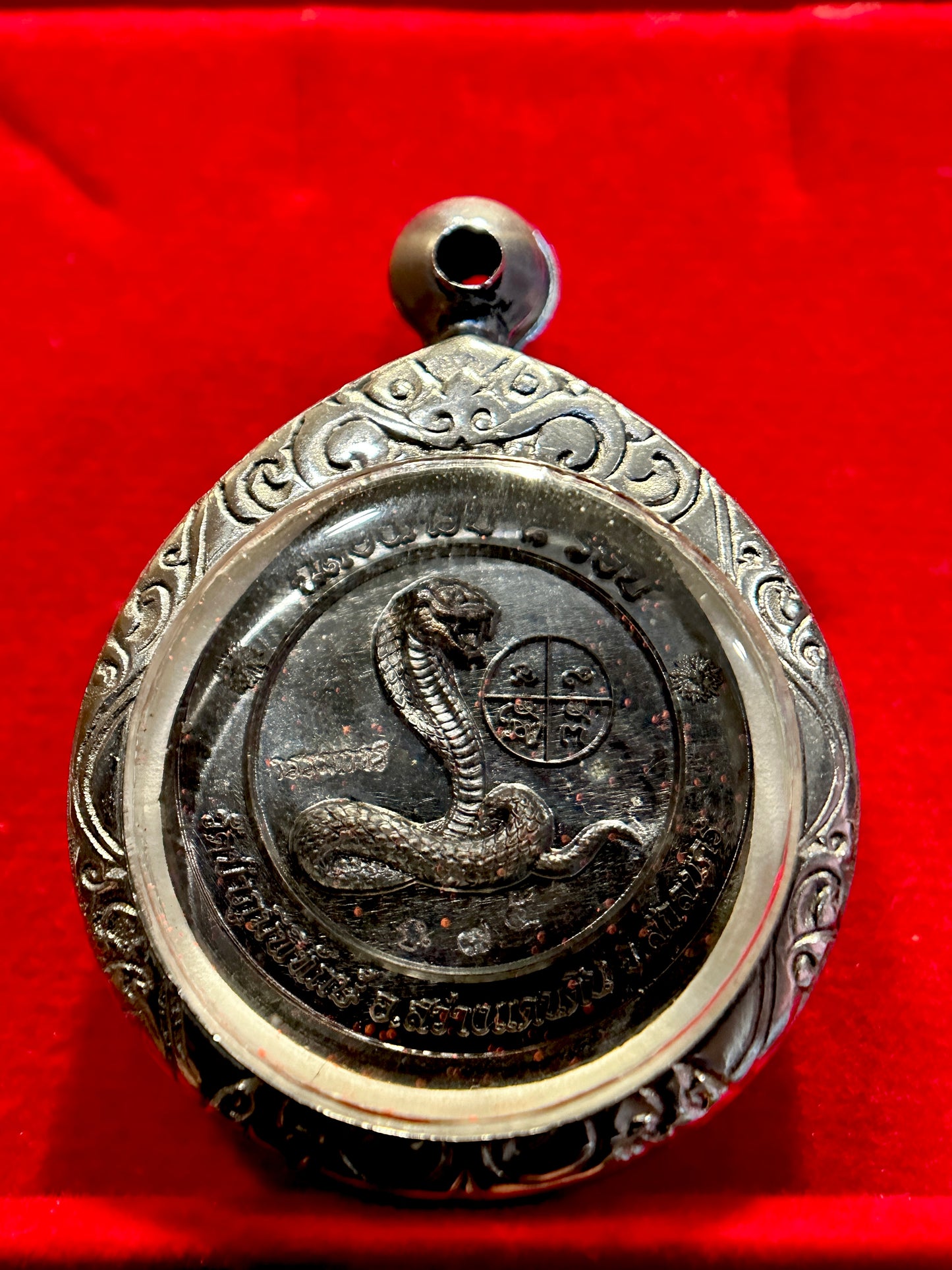 Chok Dee Cobra of Fortune (White / Black Copper Edition)