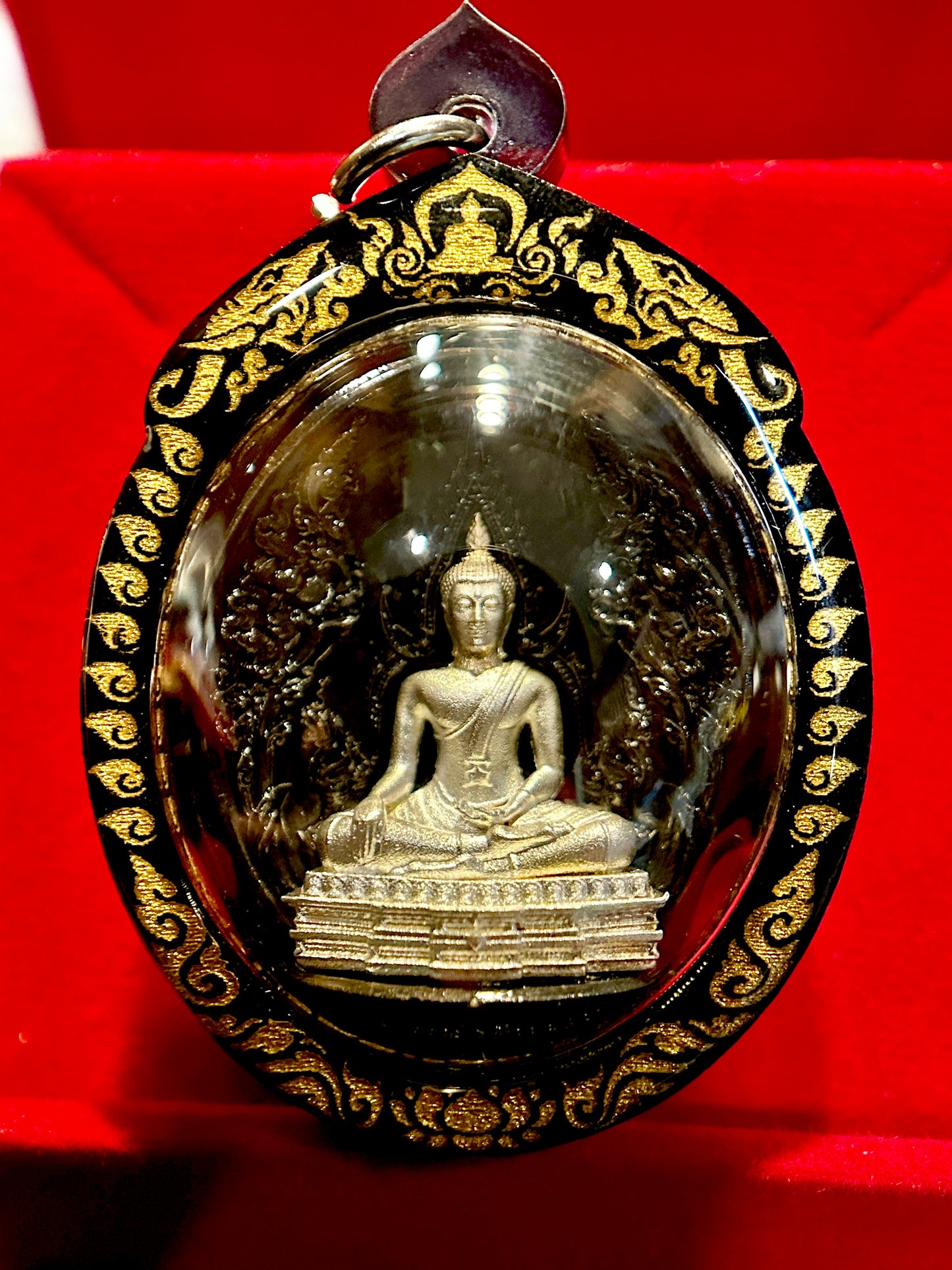 Silver Buddha of Radiant Serenity & Tao Wessuwan Guardian Shield