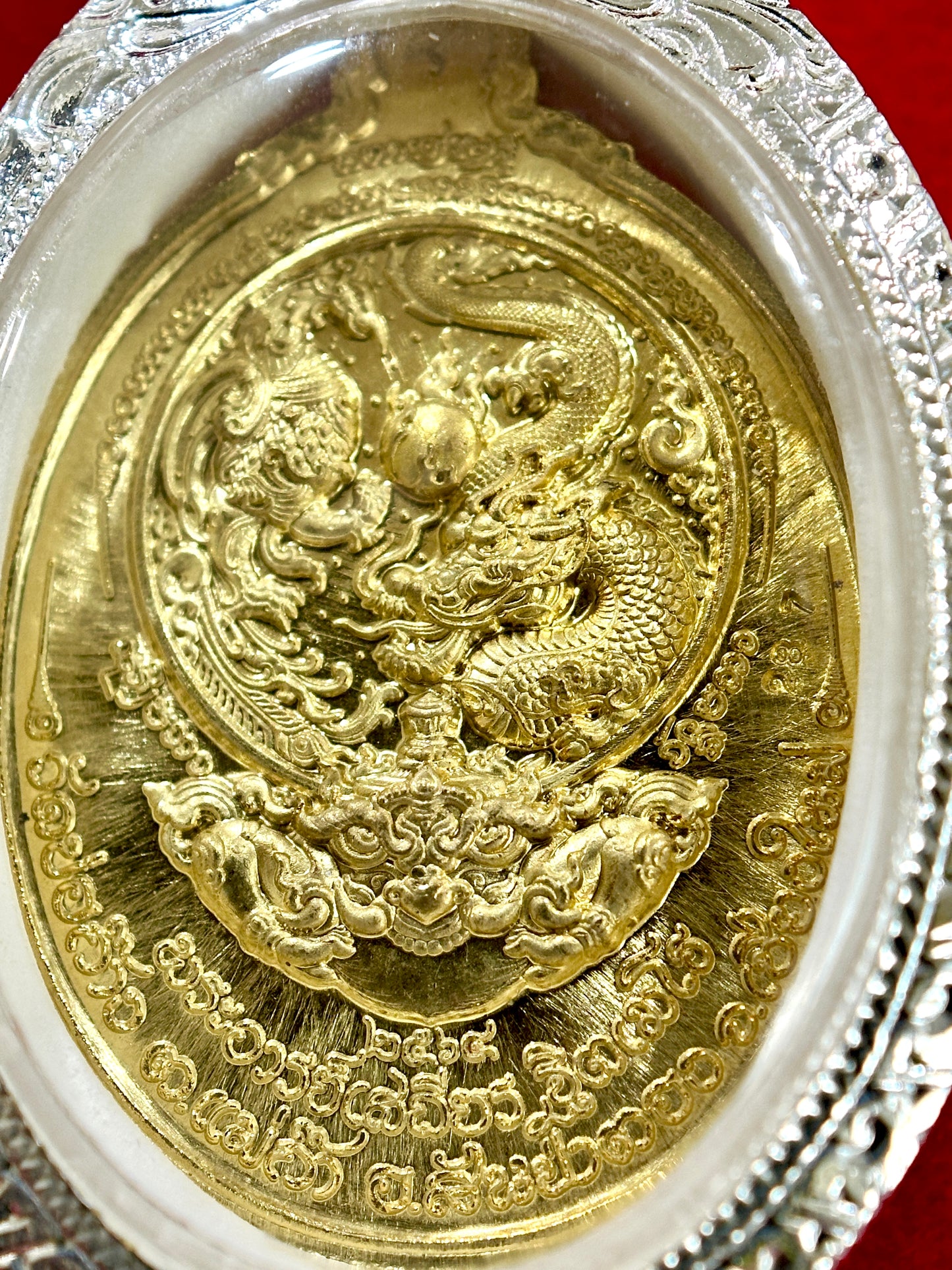 Tao Wessuwan & Rahu Celestial Guardian Amulet (Gold)