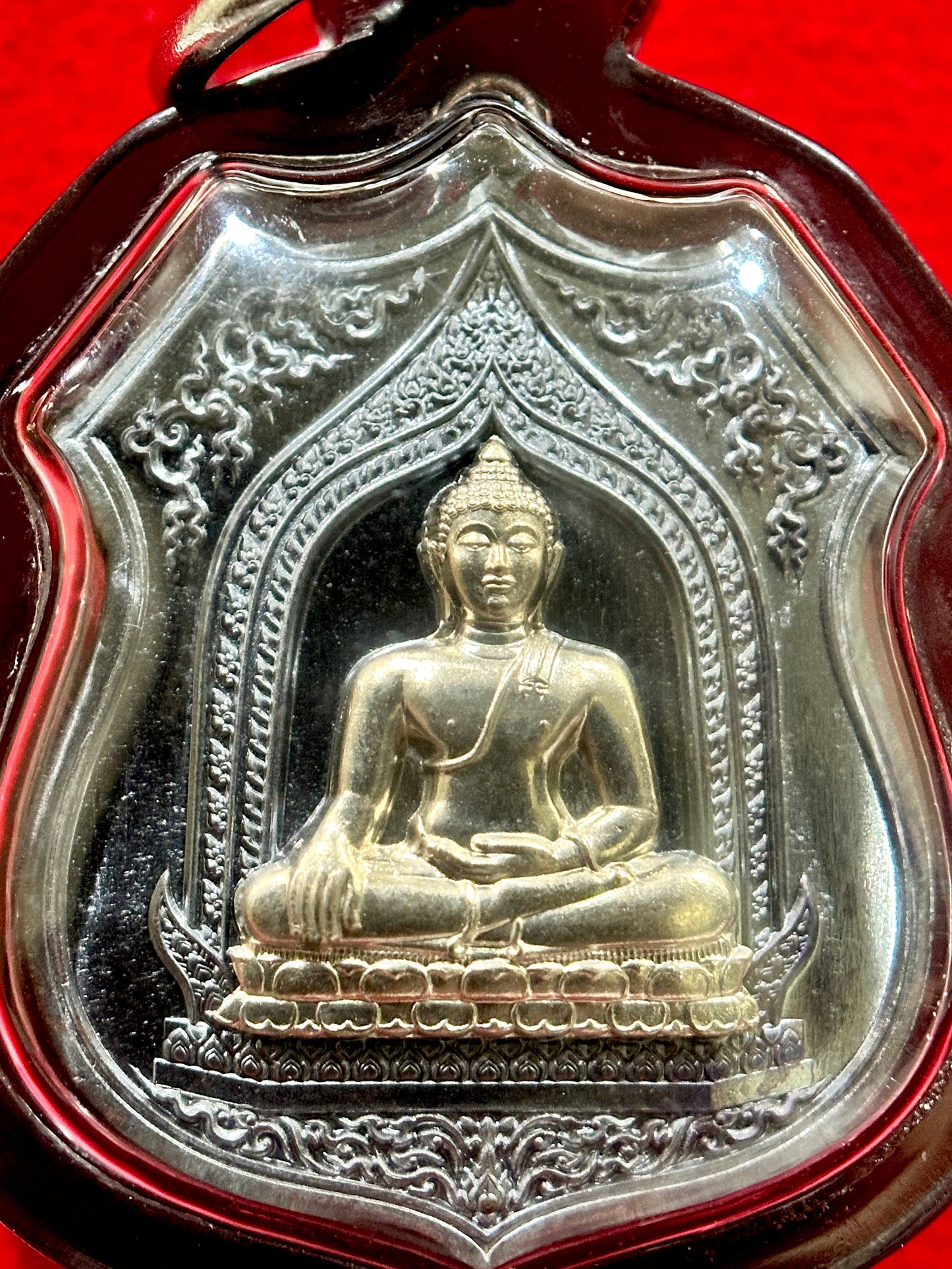 Wat Phra Singh Buddha & Twin Dragon