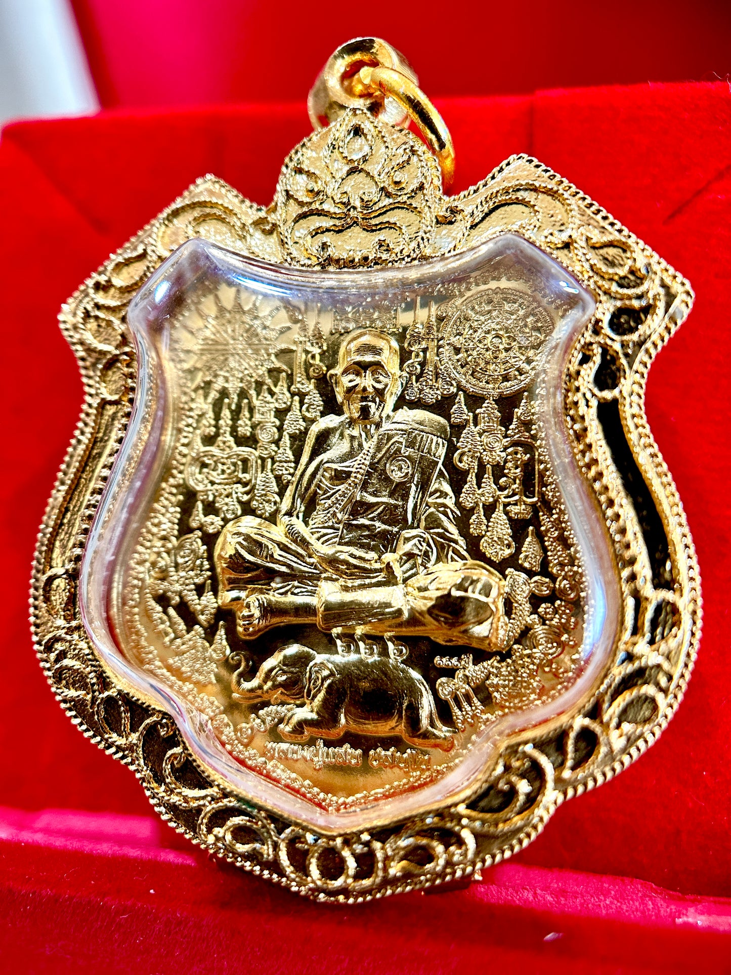 Sacred Elephant Amulet (Gold)