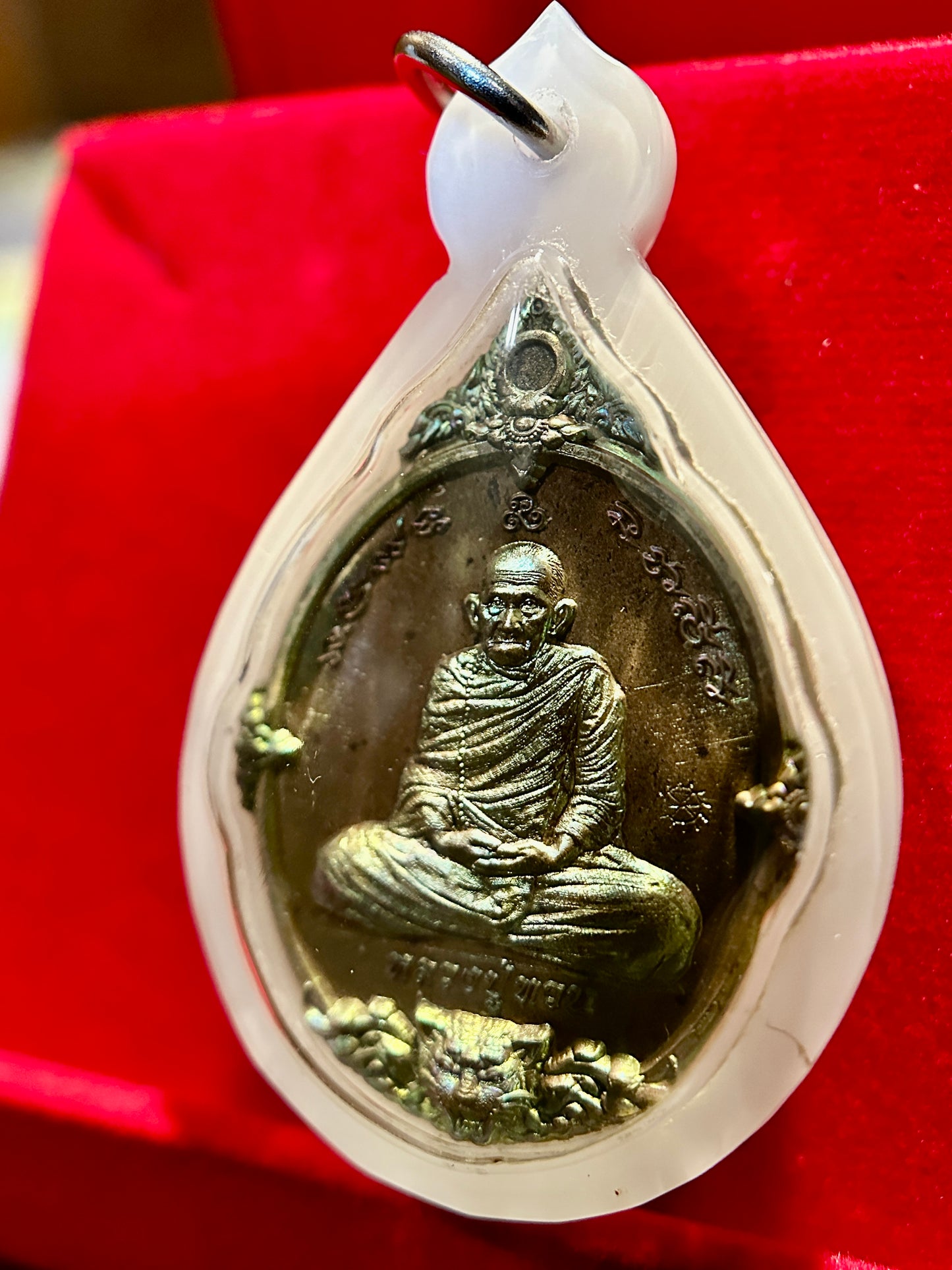 Hanuman Power & Peace (Iridescent)￼
