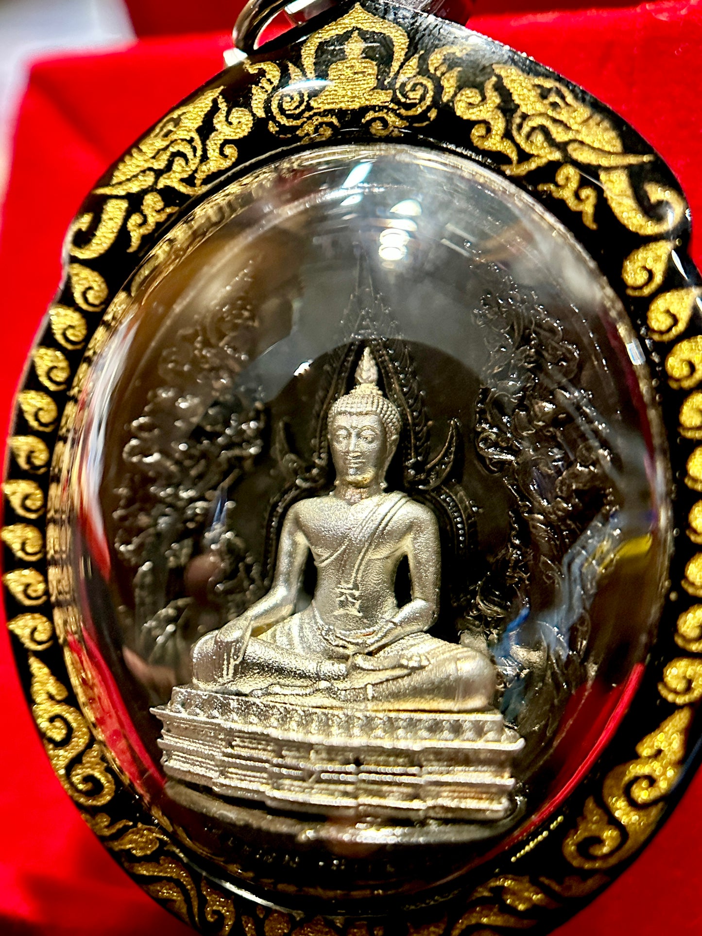 Silver Buddha of Radiant Serenity & Tao Wessuwan Guardian Shield