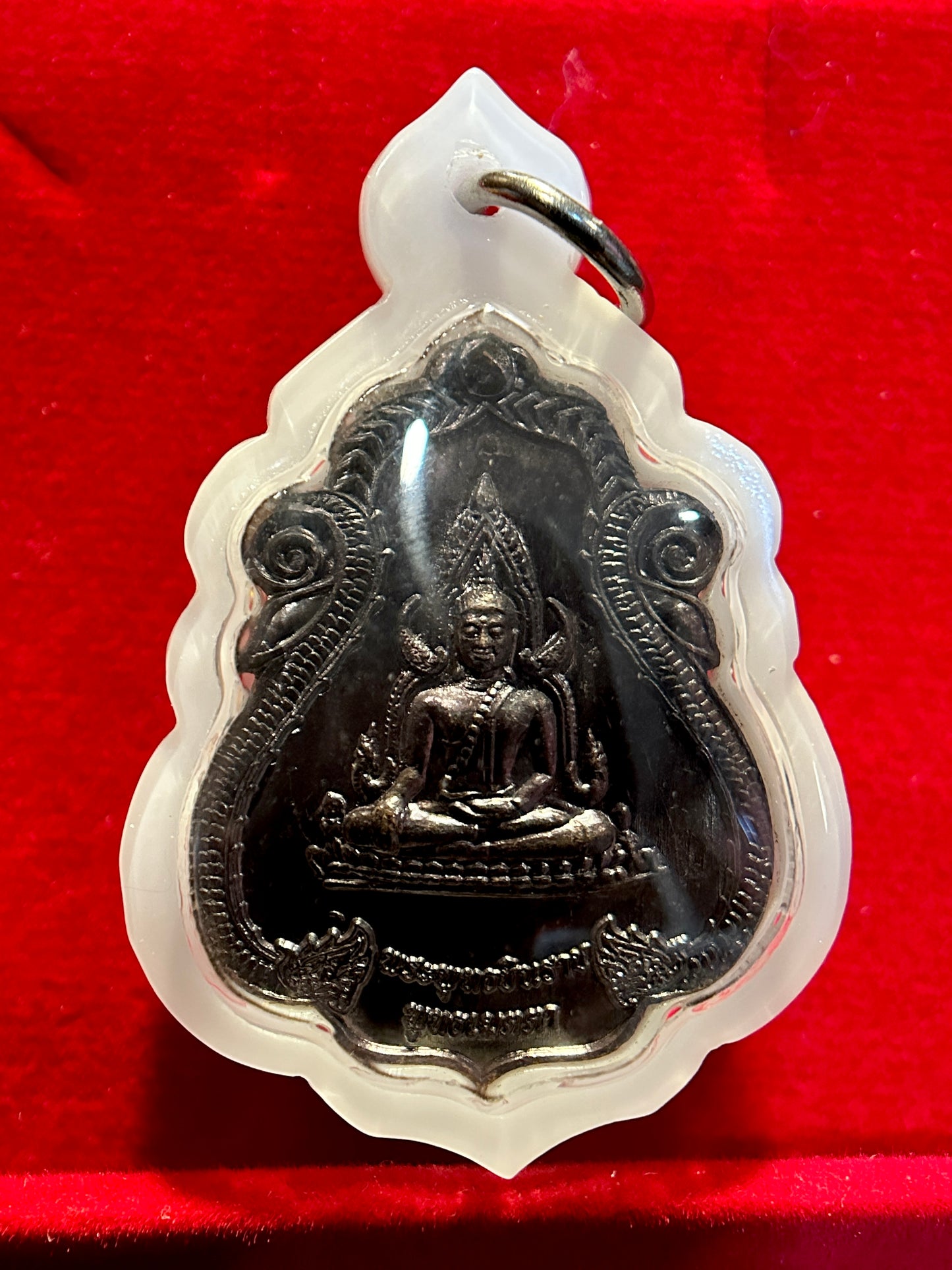 Sacred Buddha of Wat Tha Charoen