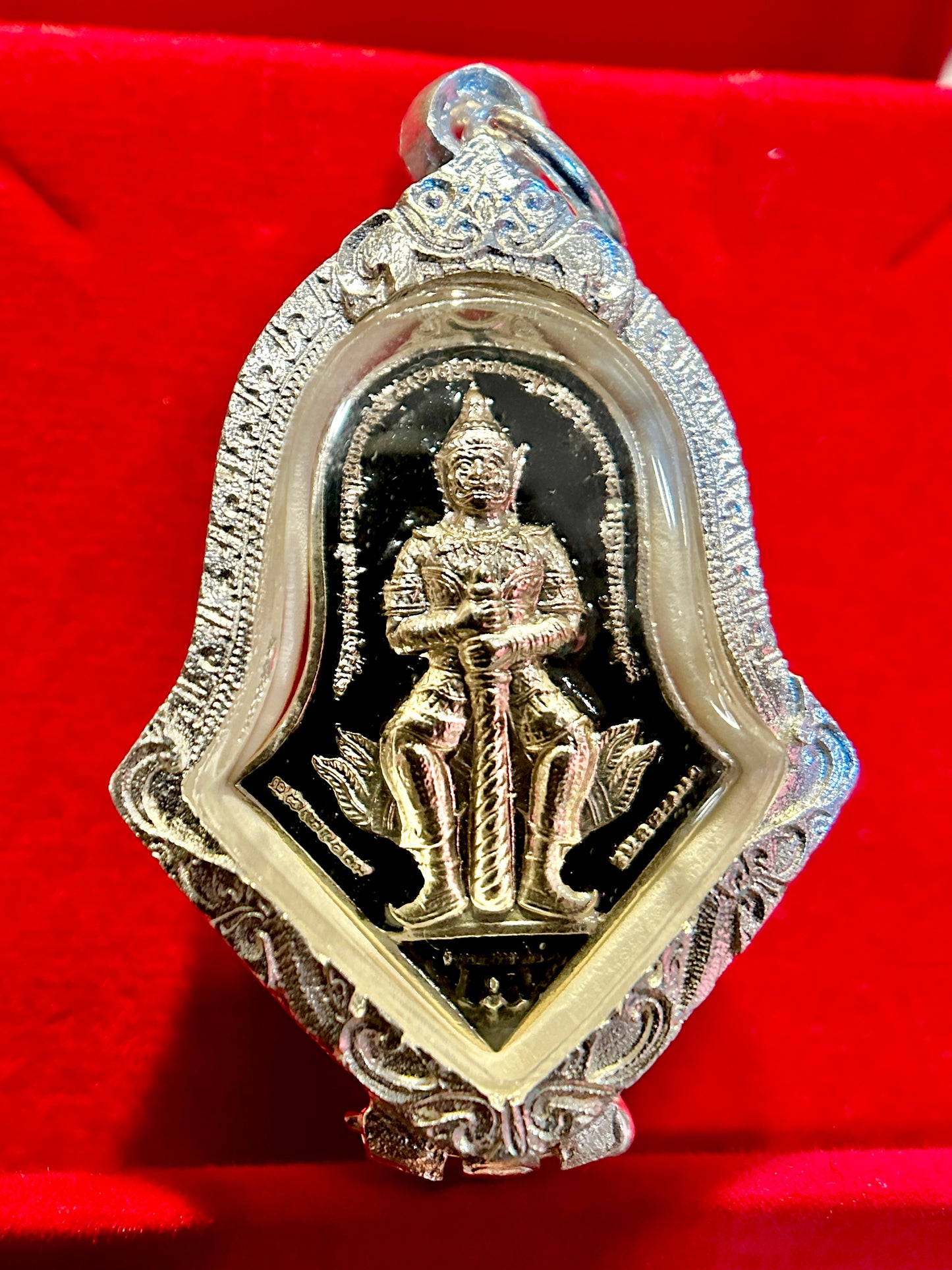 Tao Wessuwan Silver Sentinel