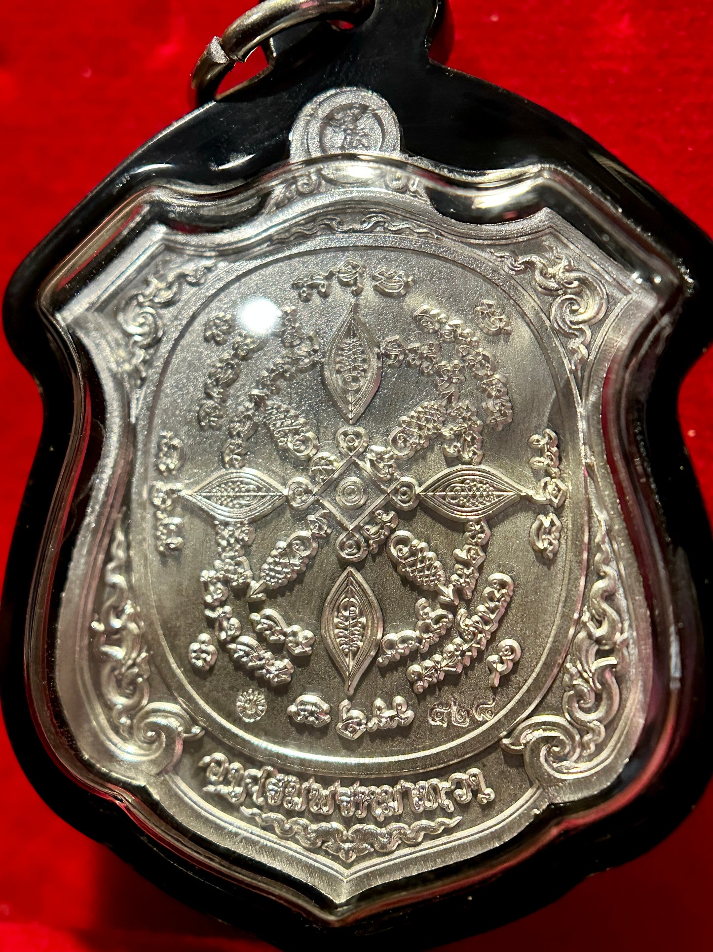 Bound Tiger Guardian Amulet – Silver Edition