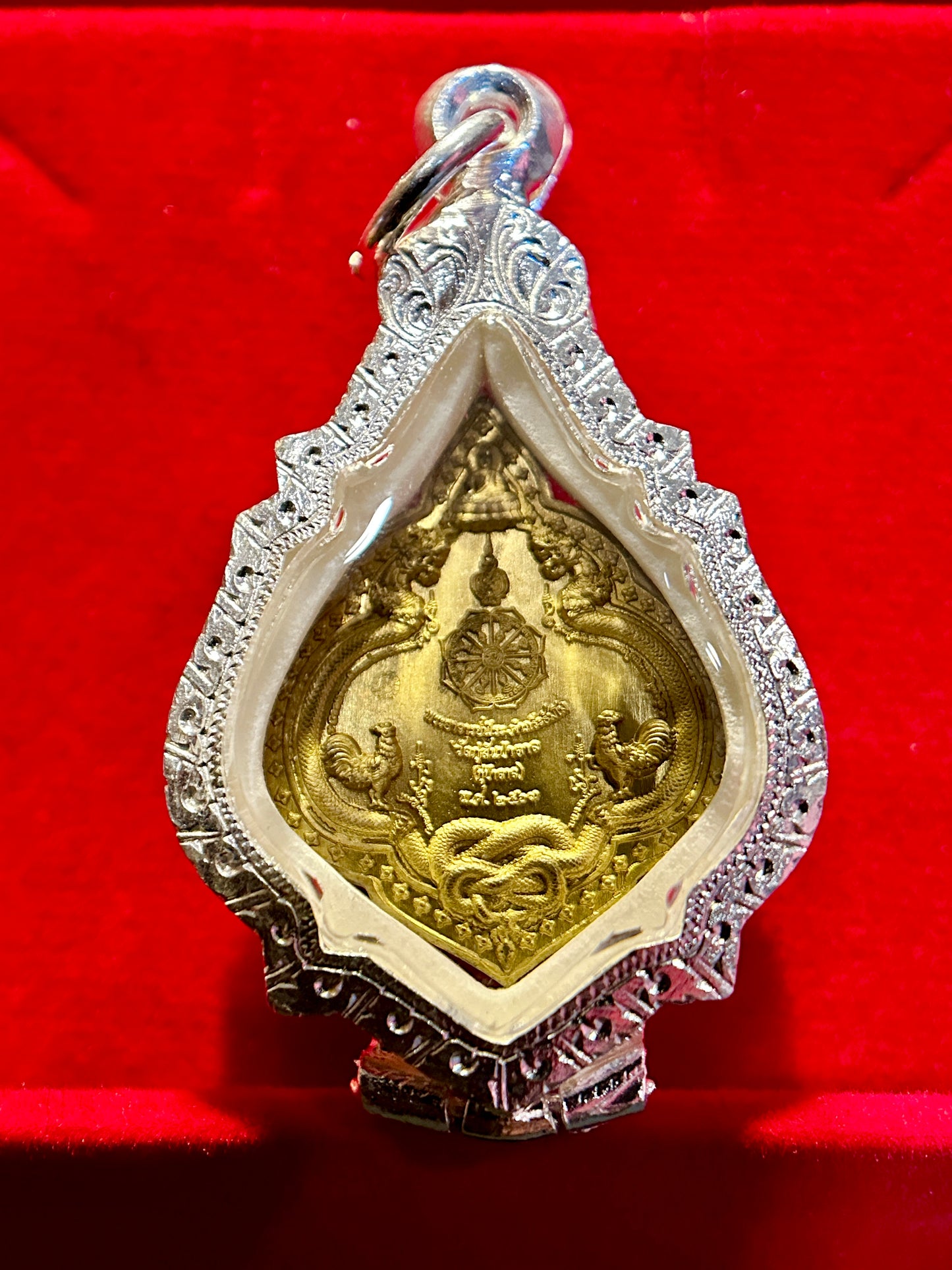 Tao Wessuwan Royal Dharma Guardian (Purple/Silver)