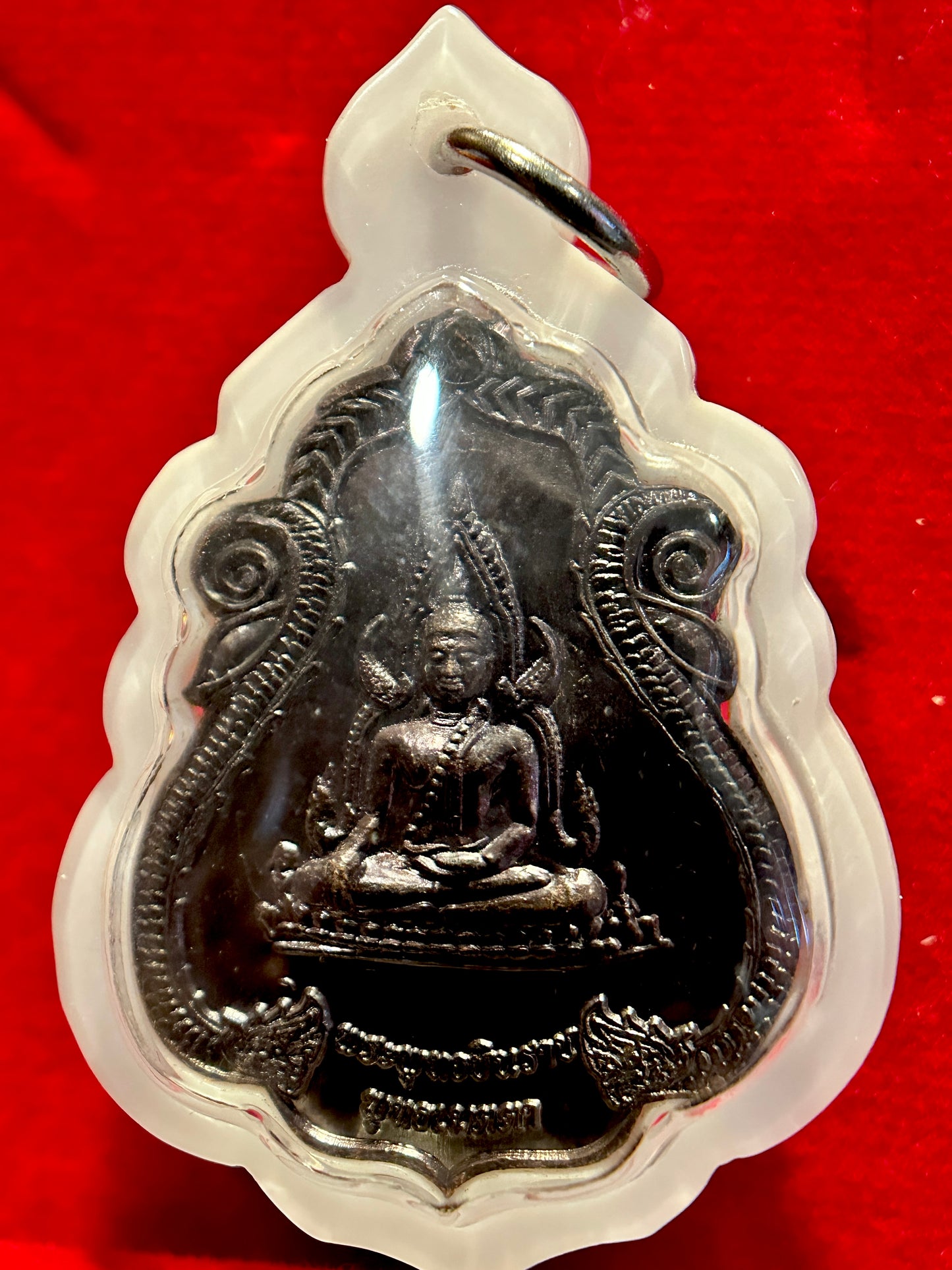 Sacred Buddha of Wat Tha Charoen