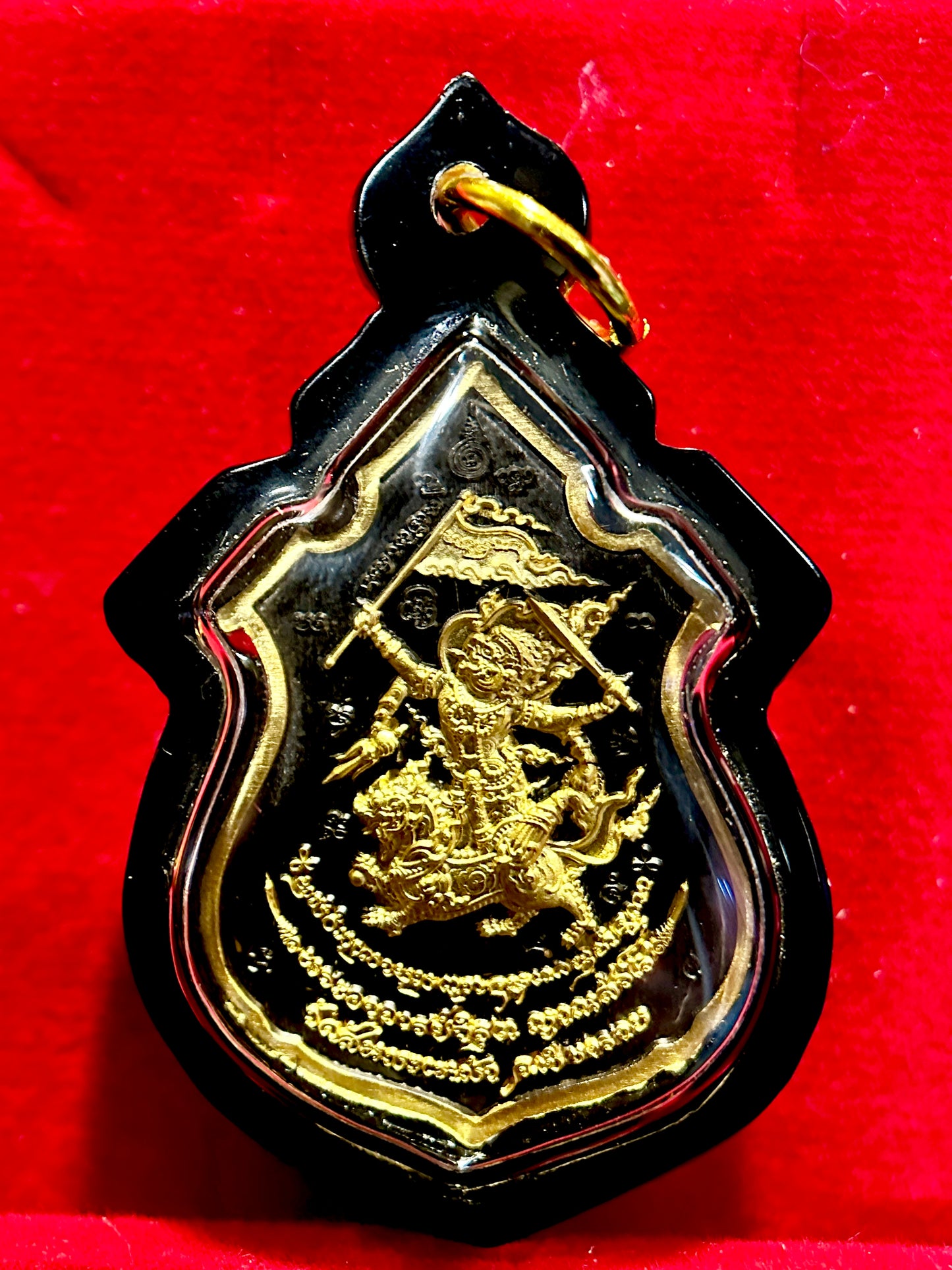 Lersi Ta Fai & Hanuman Riding Singha