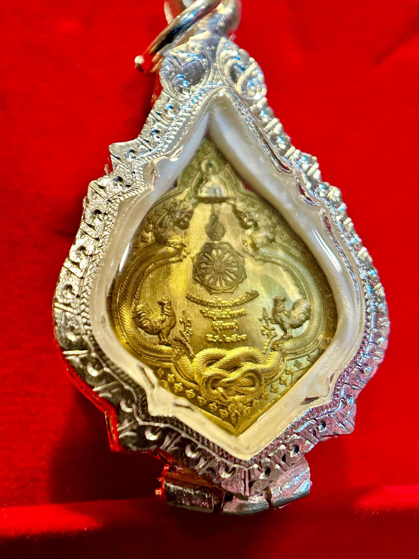 Tao Wessuwan Royal Dharma Guardian (Purple/Silver)