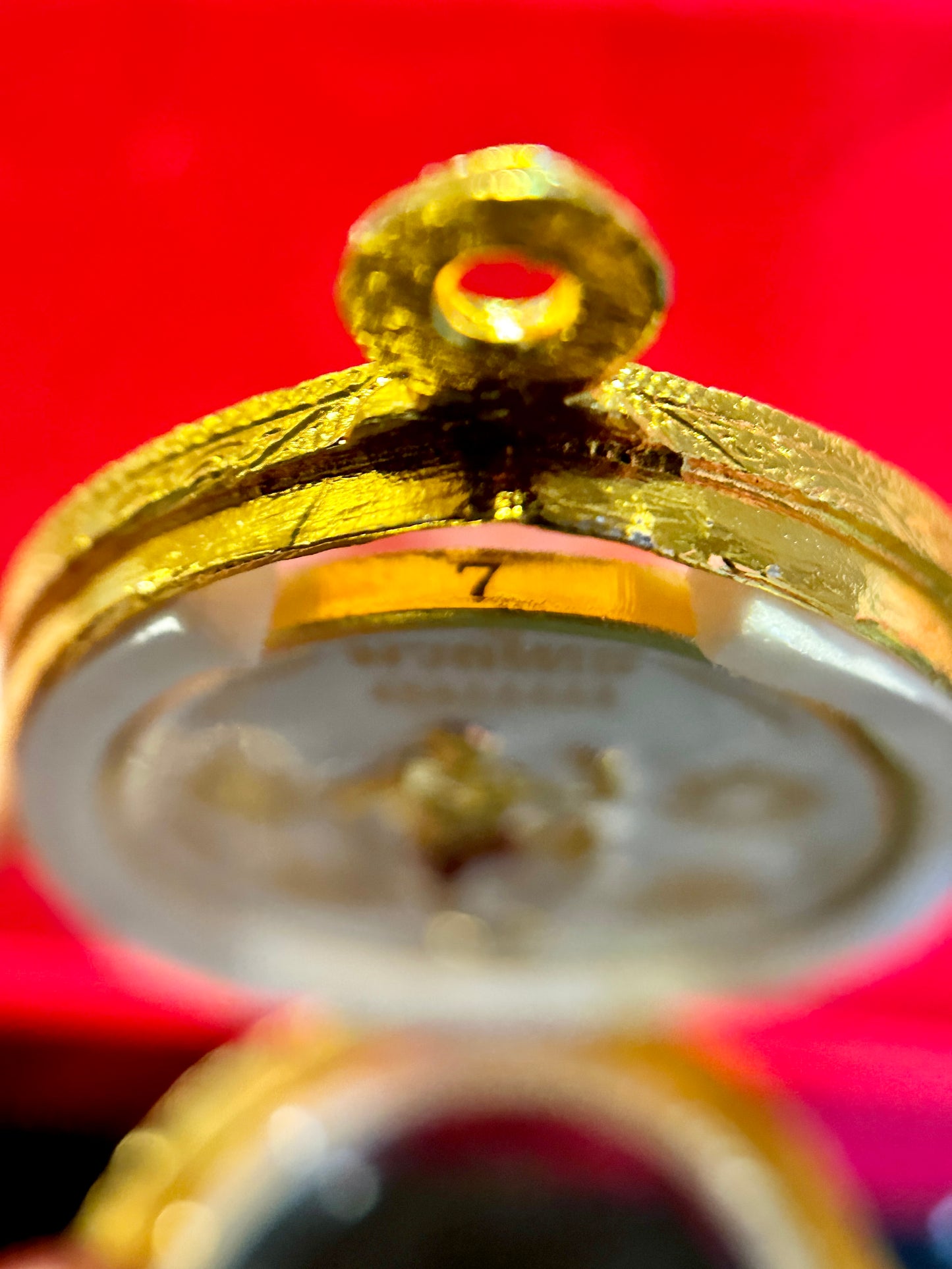 LIMITED EDITION Nai Khanom Tom (White & Gold)